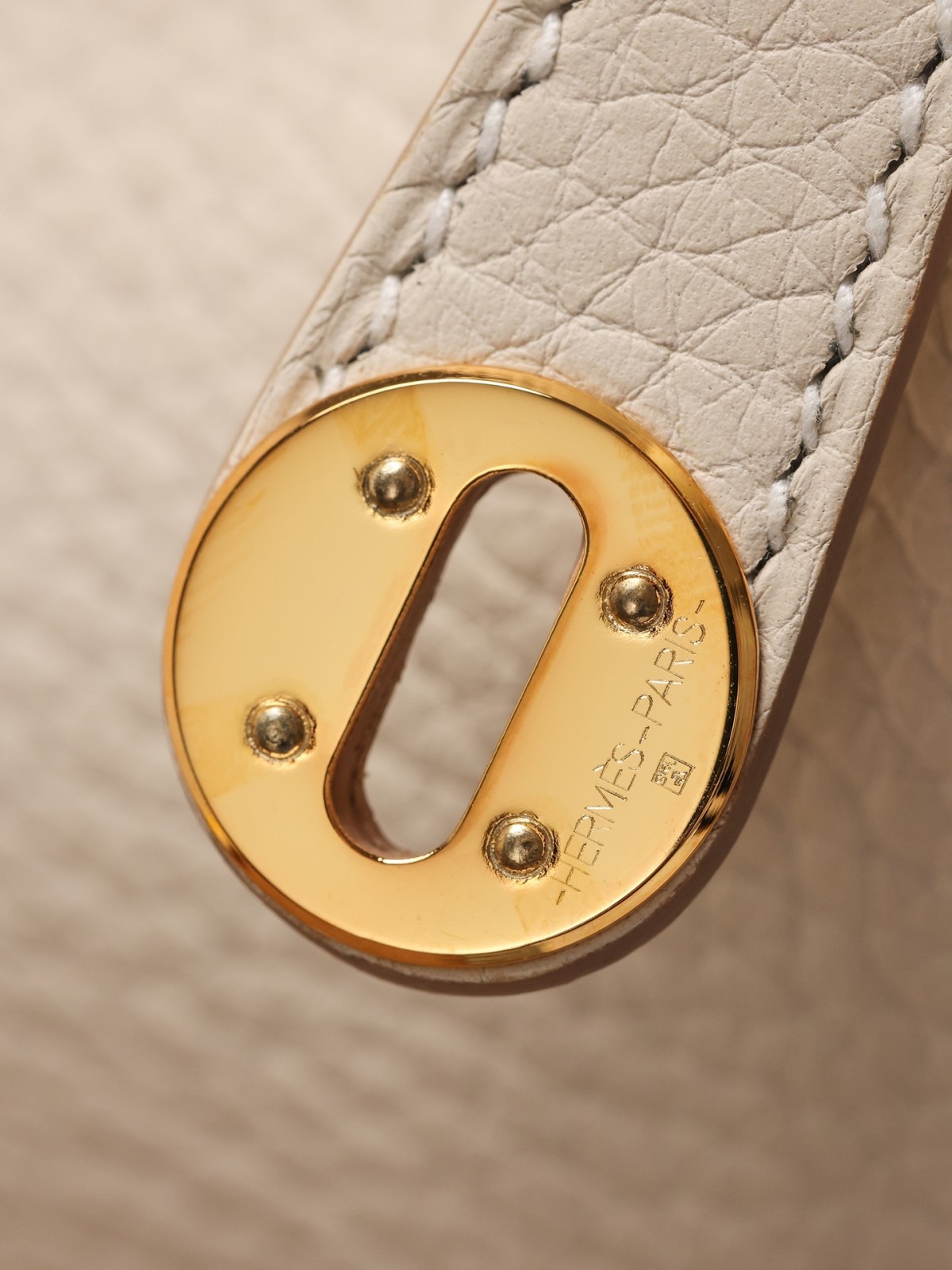 Shebag Lindy 19 bag snow white gold in togo leather review (2024 Dec updated)-Best Quality Fake designer Bag Review, Replica designer bag ru Shebag Lindy 19 bag snow white gold in togo leather review (2024 Dec updated)-Best Quality Fake designer Bag Review, Replica designer bag ru