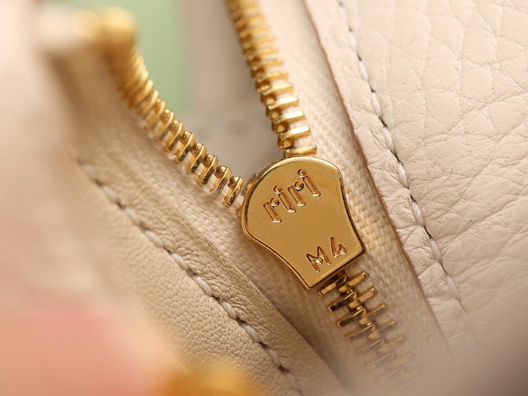 Shebag Lindy 19 bag snow white gold in togo leather review (2024 Dec updated)-Best Quality Fake designer Bag Review, Replica designer bag ru Shebag Lindy 19 bag snow white gold in togo leather review (2024 Dec updated)-Best Quality Fake designer Bag Review, Replica designer bag ru