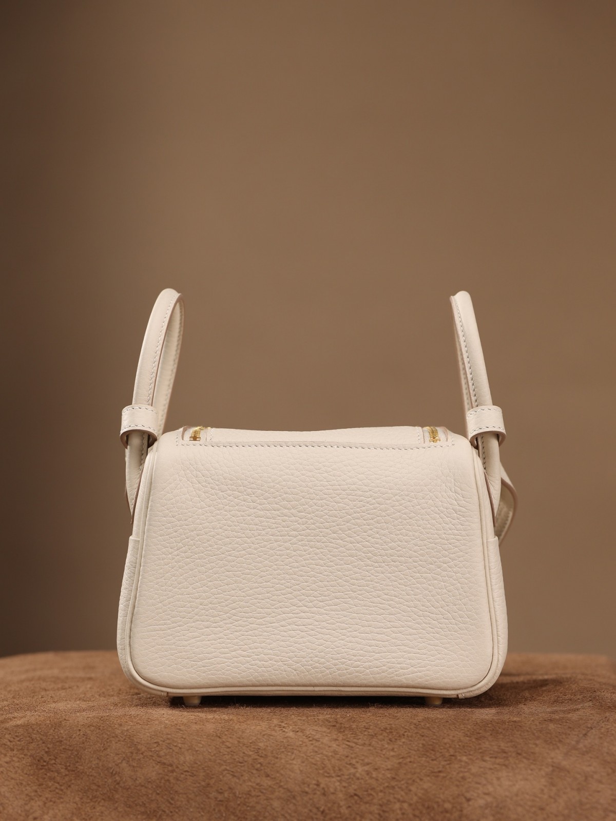 Shebag Lindy 19 bag snow white gold in togo leather review (2024 Dec updated)-Best Quality Fake designer Bag Review, Replica designer bag ru Shebag Lindy 19 bag snow white gold in togo leather review (2024 Dec updated)-Best Quality Fake designer Bag Review, Replica designer bag ru