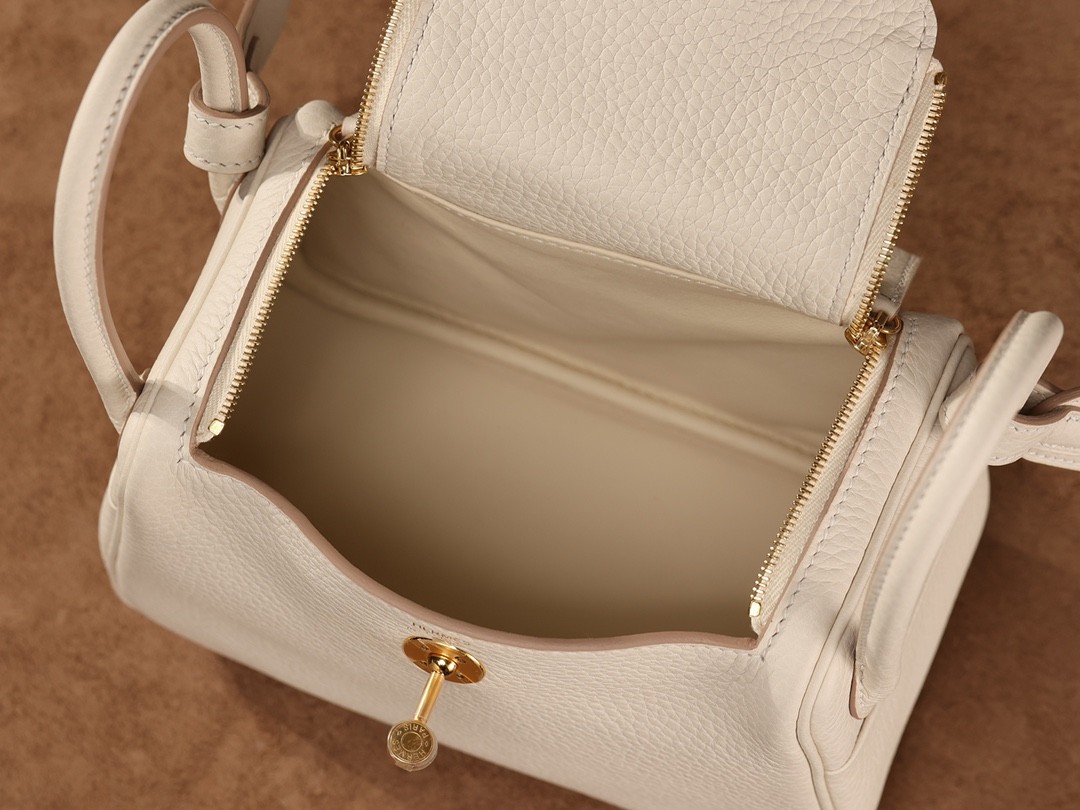 Shebag Lindy 19 bag snow white gold in togo leather review (2024 Dec updated)-Best Quality Fake designer Bag Review, Replica designer bag ru Shebag Lindy 19 bag snow white gold in togo leather review (2024 Dec updated)-Best Quality Fake designer Bag Review, Replica designer bag ru
