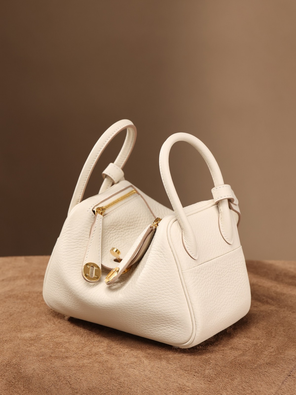 Shebag Lindy 19 bag snow white gold in togo leather review (2024 Dec updated)-Best Quality Fake designer Bag Review, Replica designer bag ru Shebag Lindy 19 bag snow white gold in togo leather review (2024 Dec updated)-Best Quality Fake designer Bag Review, Replica designer bag ru
