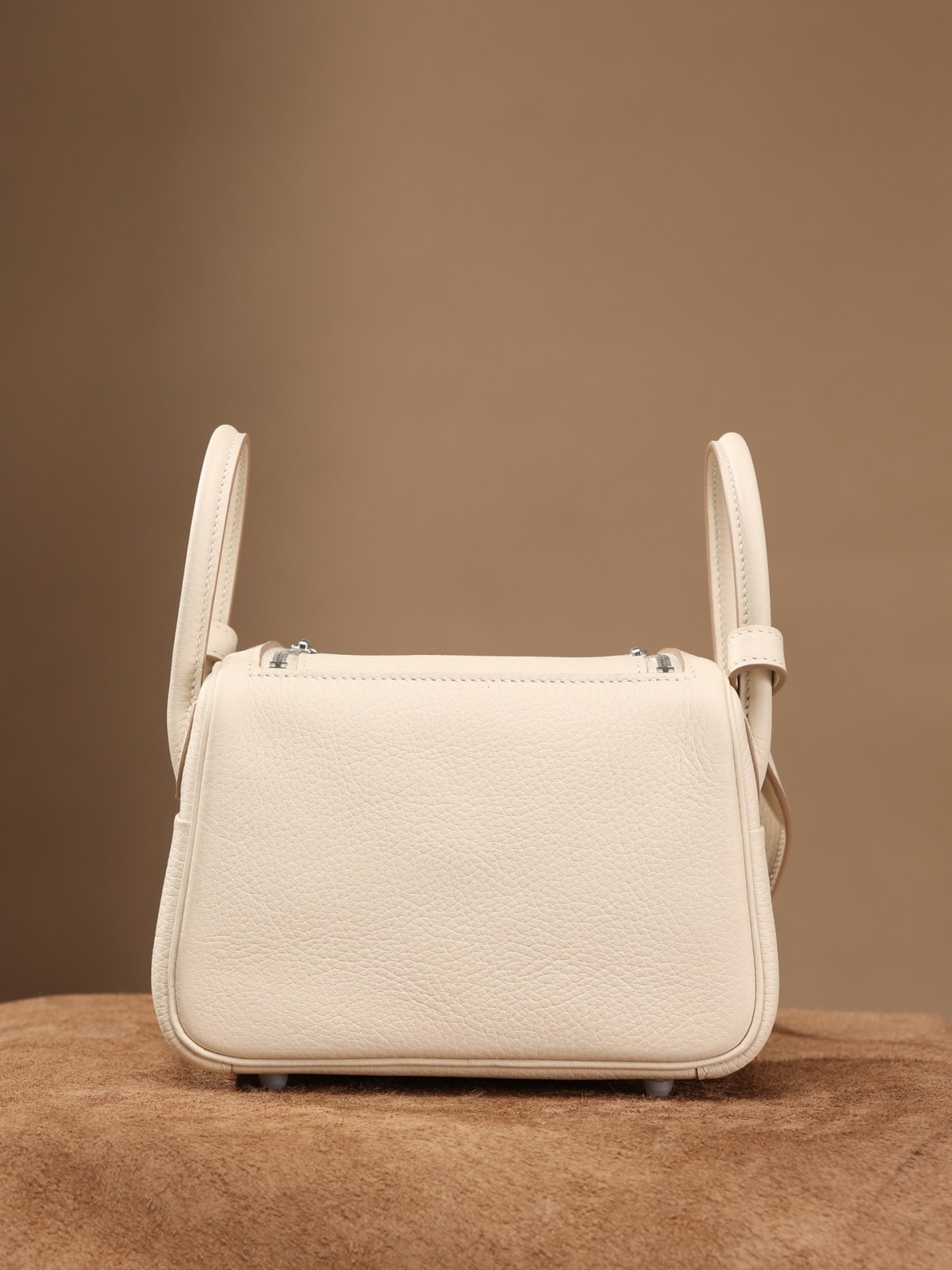 Shebag Lindy 19 bag snow white gold in togo leather review (2024 Dec updated)-Best Quality Fake designer Bag Review, Replica designer bag ru Shebag Lindy 19 bag snow white gold in togo leather review (2024 Dec updated)-Best Quality Fake designer Bag Review, Replica designer bag ru