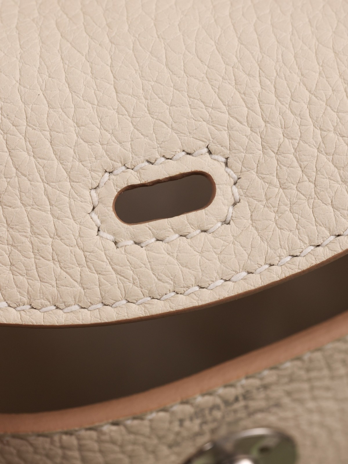 Shebag Lindy 19 bag snow white gold in togo leather review (2024 Dec updated)-Best Quality Fake designer Bag Review, Replica designer bag ru Shebag Lindy 19 bag snow white gold in togo leather review (2024 Dec updated)-Best Quality Fake designer Bag Review, Replica designer bag ru