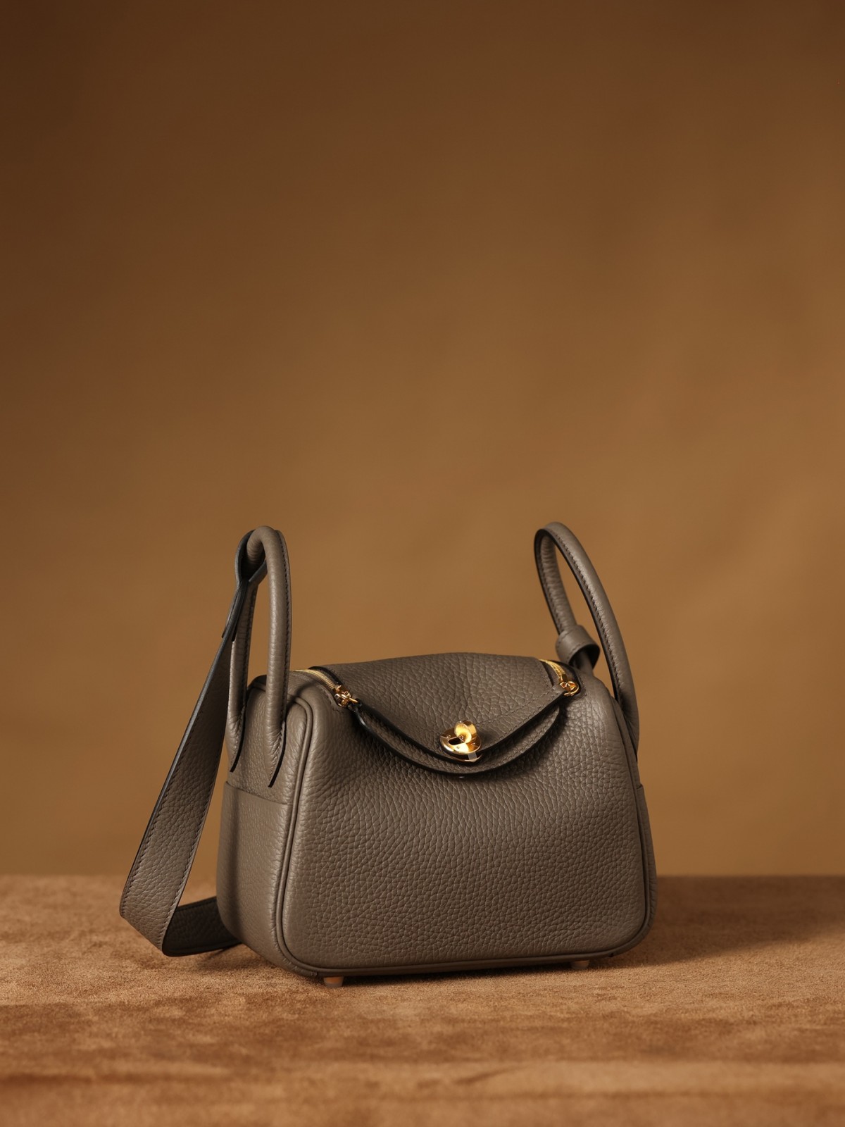 Shebag fully handmade Hermes Lindy 19 bag in grey review(2024 Dec updated)-Best Quality Fake designer Bag Review, Replica designer bag ru