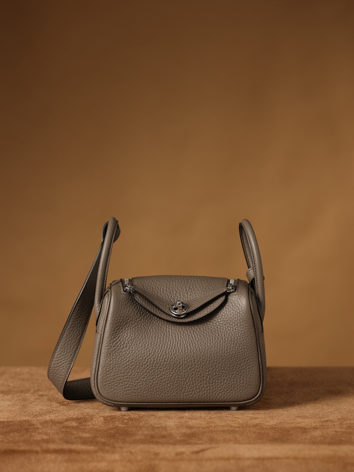 Shebag fully handmade Hermes Lindy 19 bag in grey review(2024 Dec updated)-Best Quality Fake designer Bag Review, Replica designer bag ru