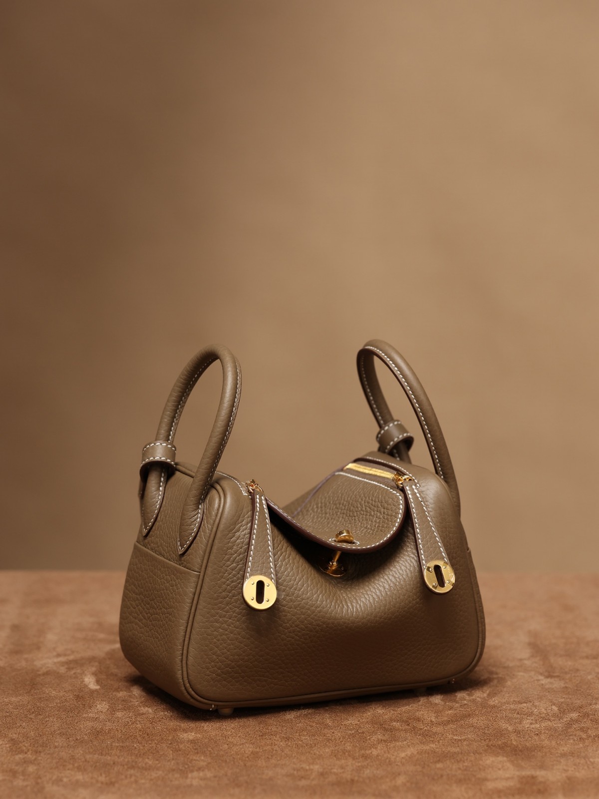 Shebag Hermes Mini Lindy 19 bag review grey with togo leather (2024 Dec updated)-Best Quality Fake designer Bag Review, Replica designer bag ru