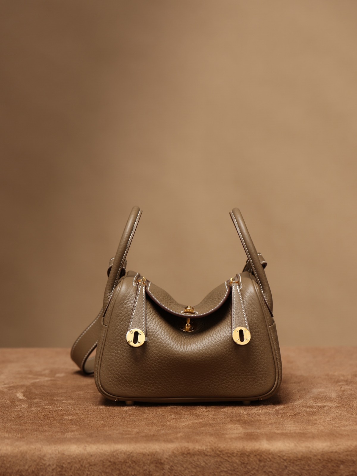 Shebag Hermes Mini Lindy 19 bag review grey with togo leather (2024 Dec updated)-Best Quality Fake designer Bag Review, Replica designer bag ru