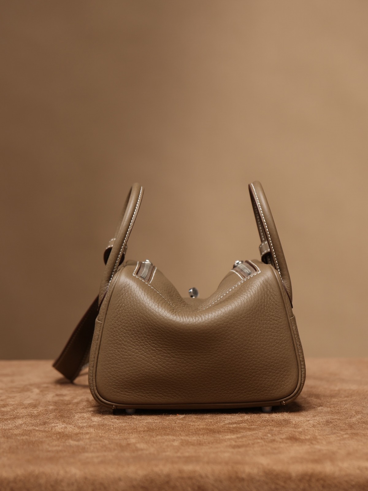 Shebag Hermes Mini Lindy 19 bag review grey with togo leather (2024 Dec updated)-Best Quality Fake designer Bag Review, Replica designer bag ru