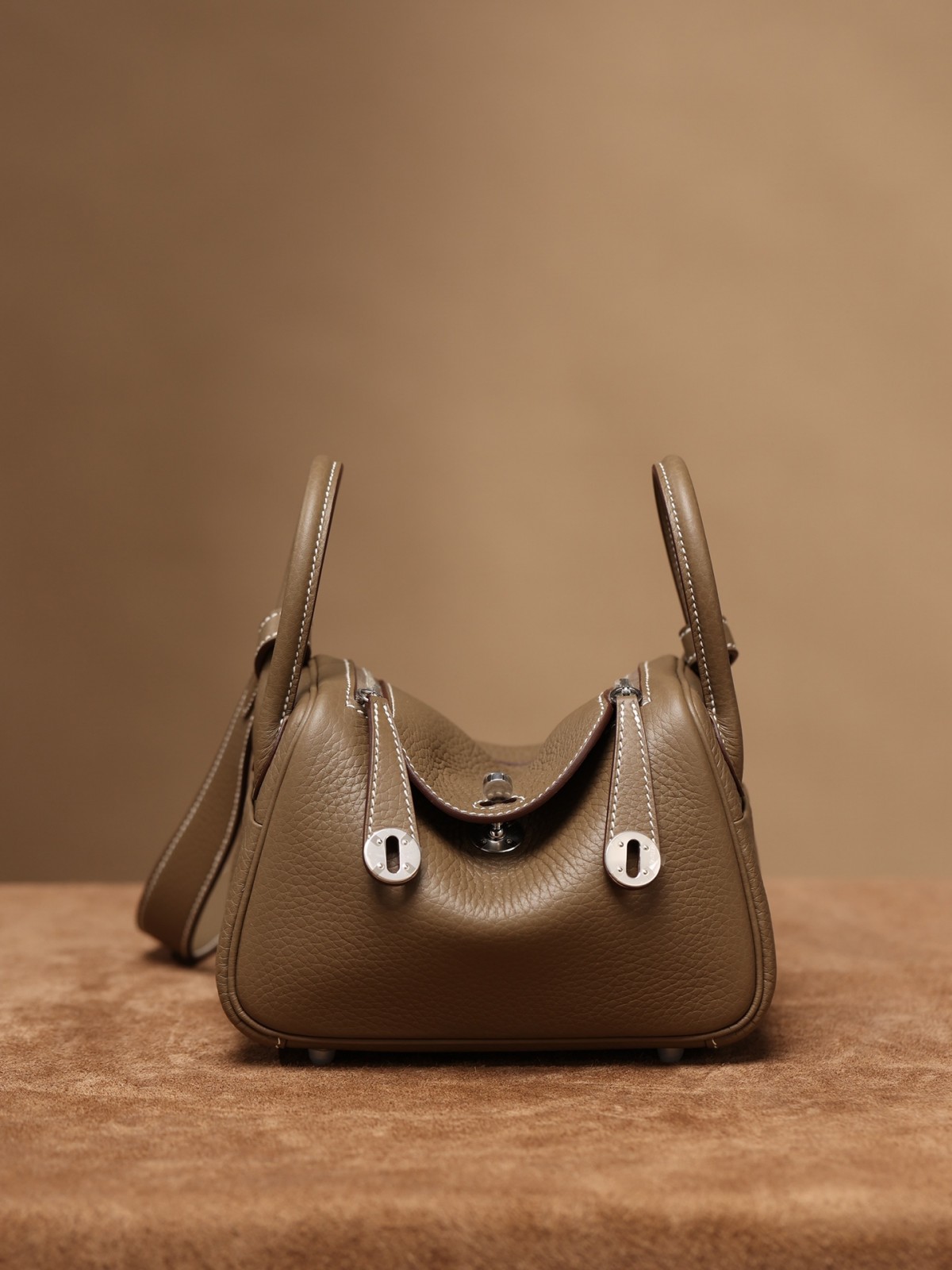 Shebag Hermes Mini Lindy 19 bag review grey with togo leather (2024 Dec updated)-Best Quality Fake designer Bag Review, Replica designer bag ru