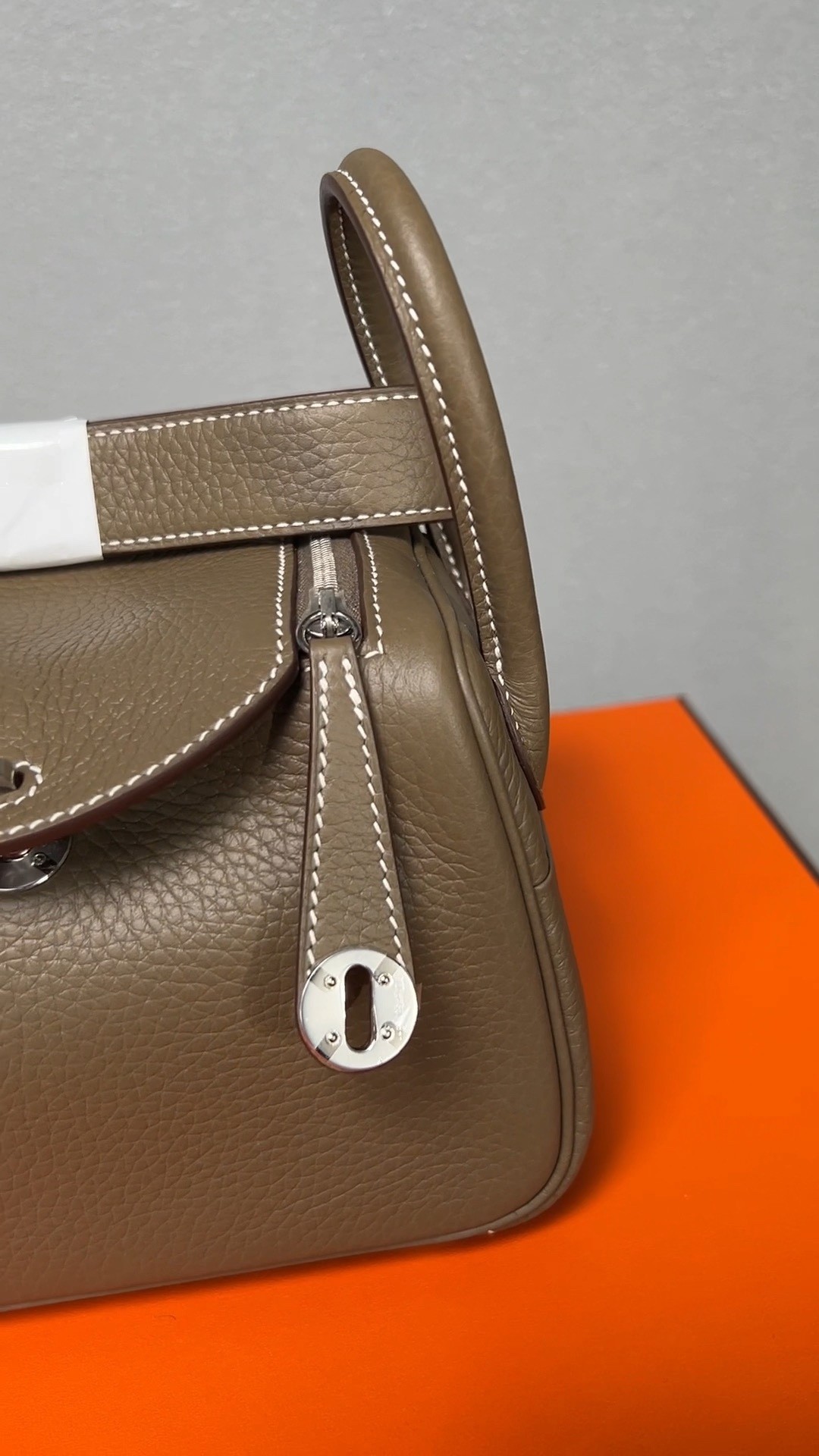 Shebag Hermes Mini Lindy 19 bag review grey with togo leather (2024 Dec updated)-Best Quality Fake designer Bag Review, Replica designer bag ru