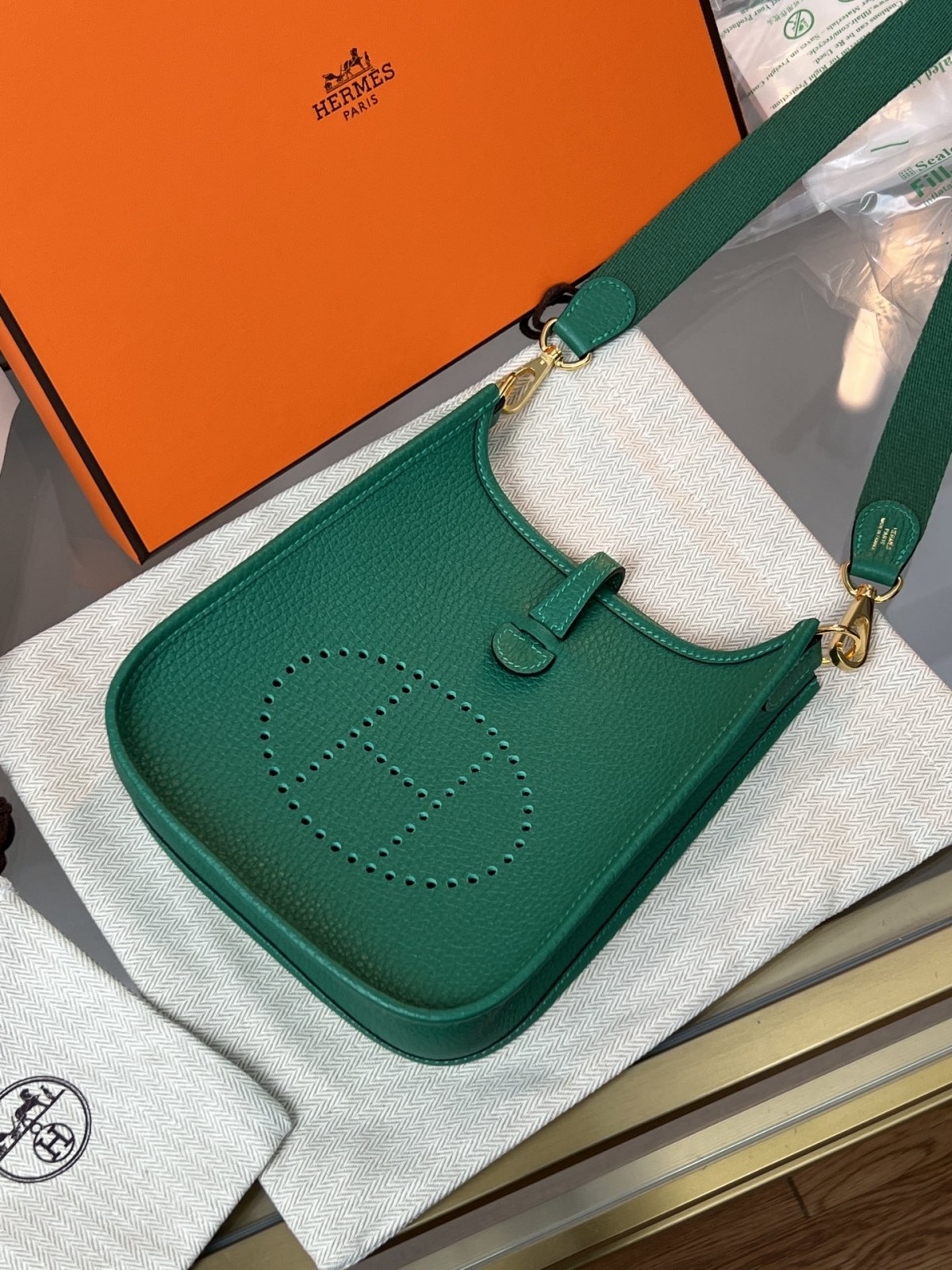 Shebag fully handmade Hermes Evelyne 16 bag in green togo reveiew(2024 Dec updated)-Best Quality Fake designer Bag Review, Replica designer bag ru Shebag fully handmade Hermes Evelyne 16 bag in green togo reveiew(2024 Dec updated)-Best Quality Fake designer Bag Review, Replica designer bag ru