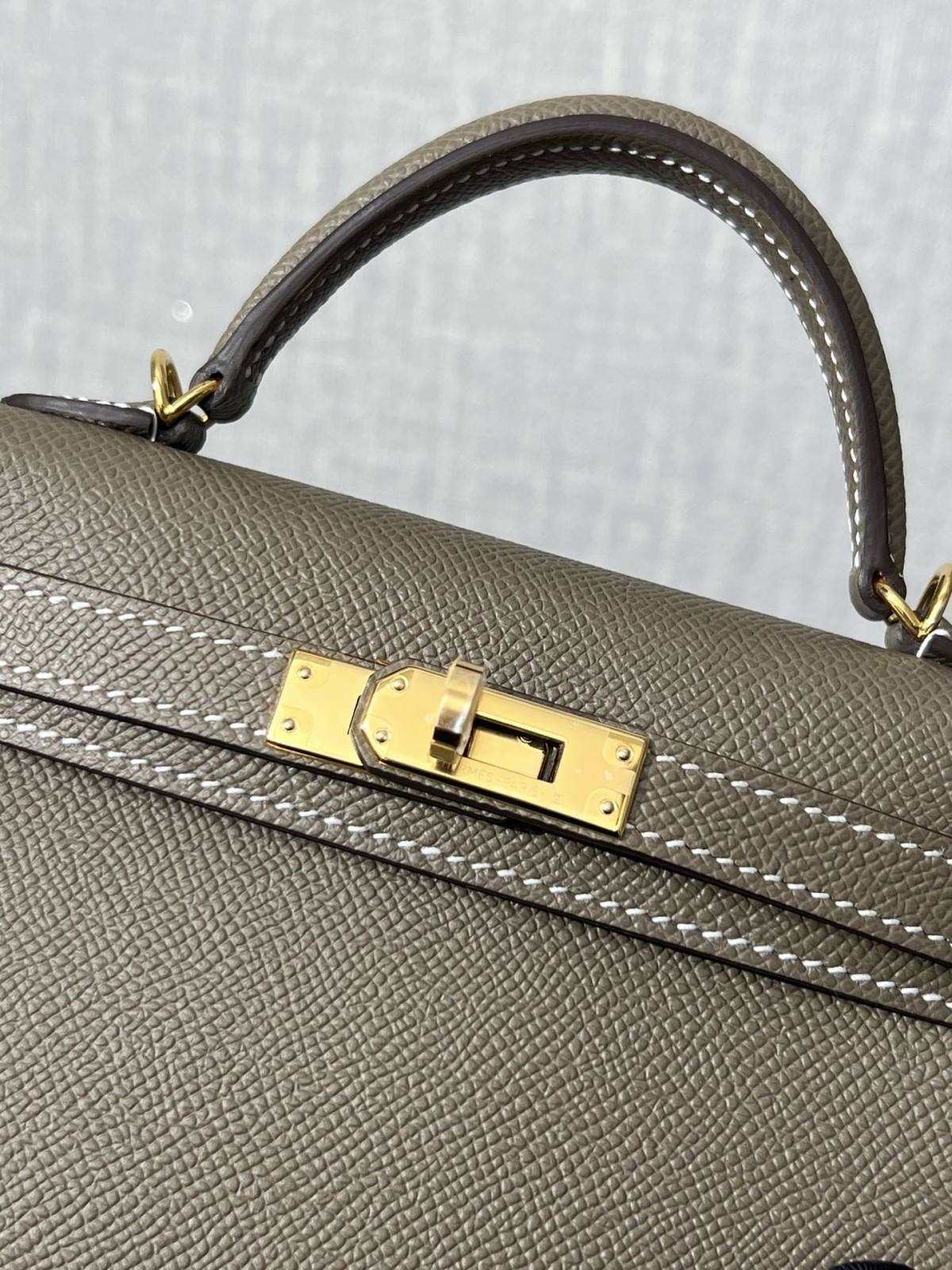 Shebag Hermes Mini Kelly 2 bag in grey togo leather (2024 Dec updated)-Best Quality Fake designer Bag Review, Replica designer bag ru Shebag Hermes Mini Kelly 2 bag in grey togo leather (2024 Dec updated)-Best Quality Fake designer Bag Review, Replica designer bag ru