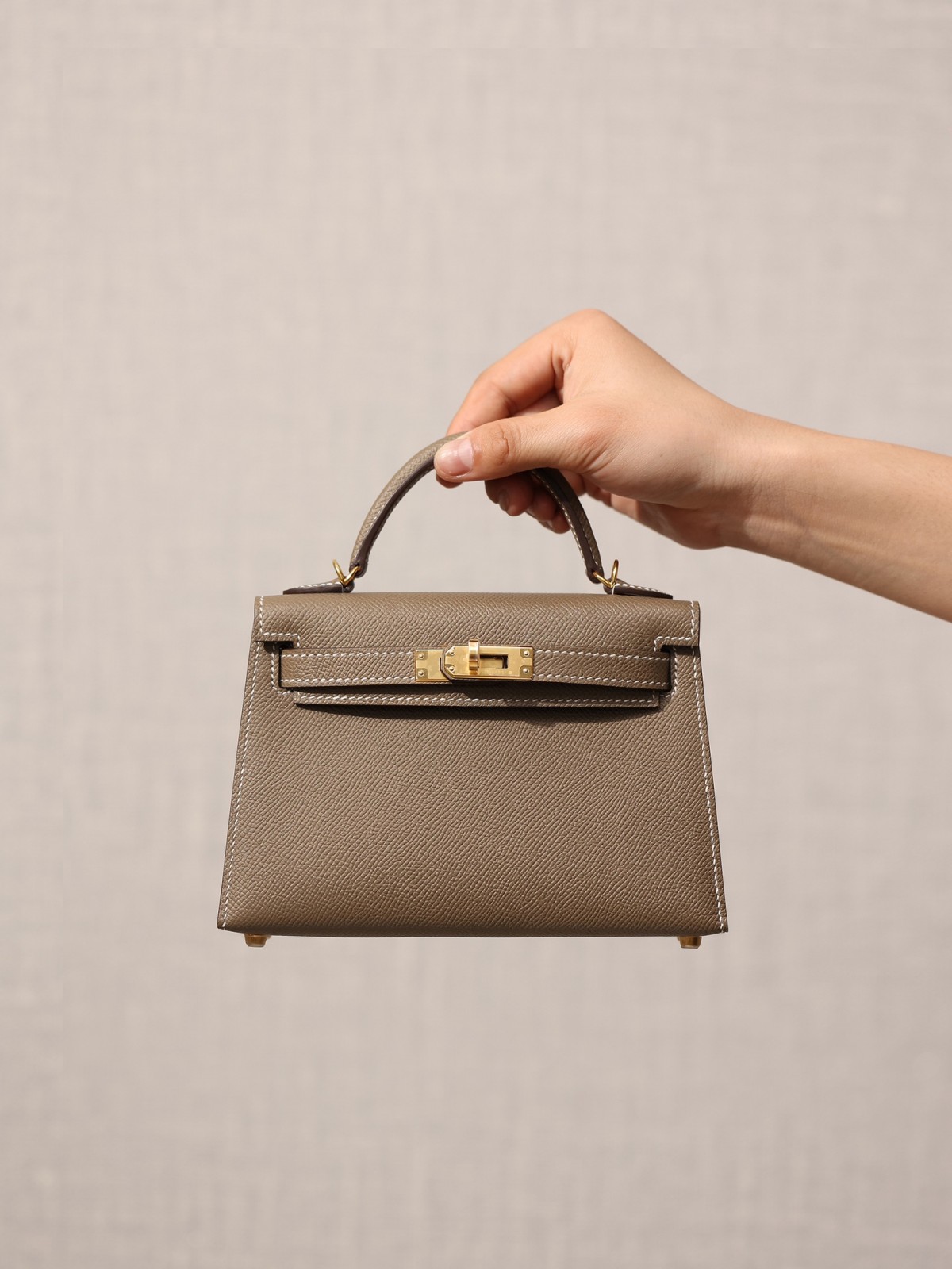 Shebag Hermes Mini Kelly 2 bag in grey togo leather (2024 Dec updated)-Best Quality Fake designer Bag Review, Replica designer bag ru Shebag Hermes Mini Kelly 2 bag in grey togo leather (2024 Dec updated)-Best Quality Fake designer Bag Review, Replica designer bag ru
