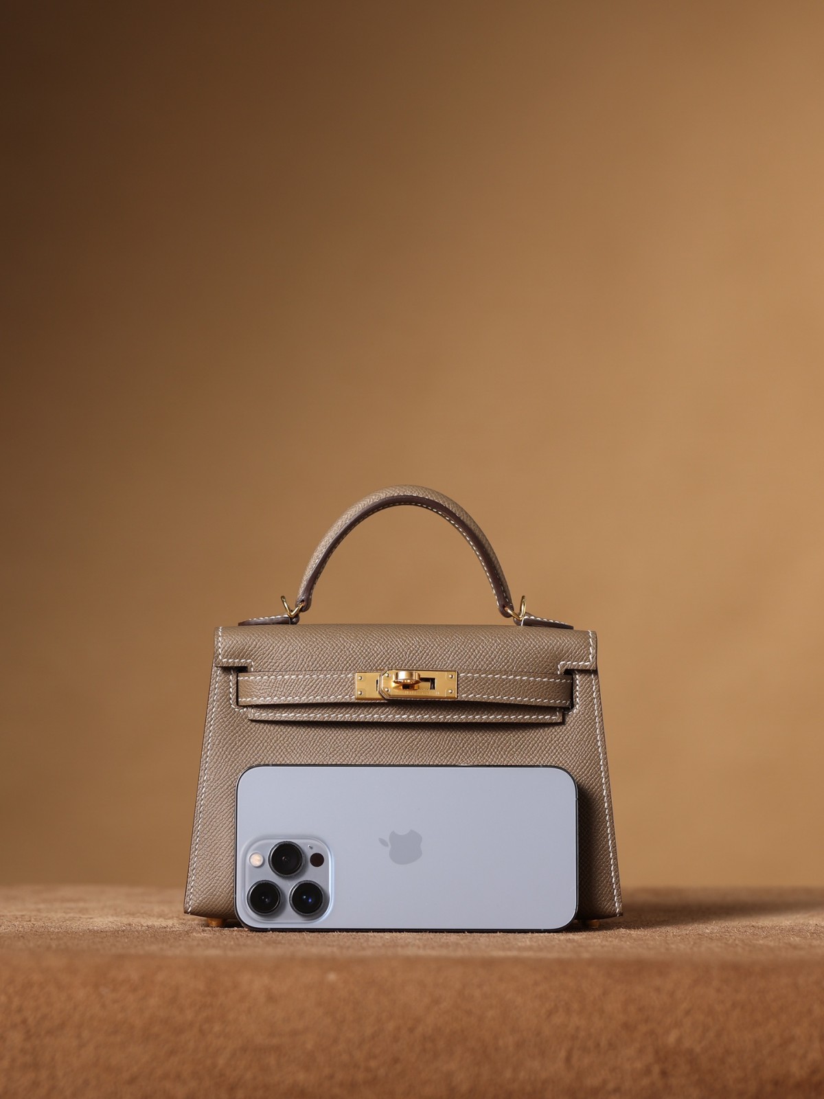 Shebag Hermes Mini Kelly 2 bag in grey togo leather (2024 Dec updated)-Best Quality Fake designer Bag Review, Replica designer bag ru Shebag Hermes Mini Kelly 2 bag in grey togo leather (2024 Dec updated)-Best Quality Fake designer Bag Review, Replica designer bag ru