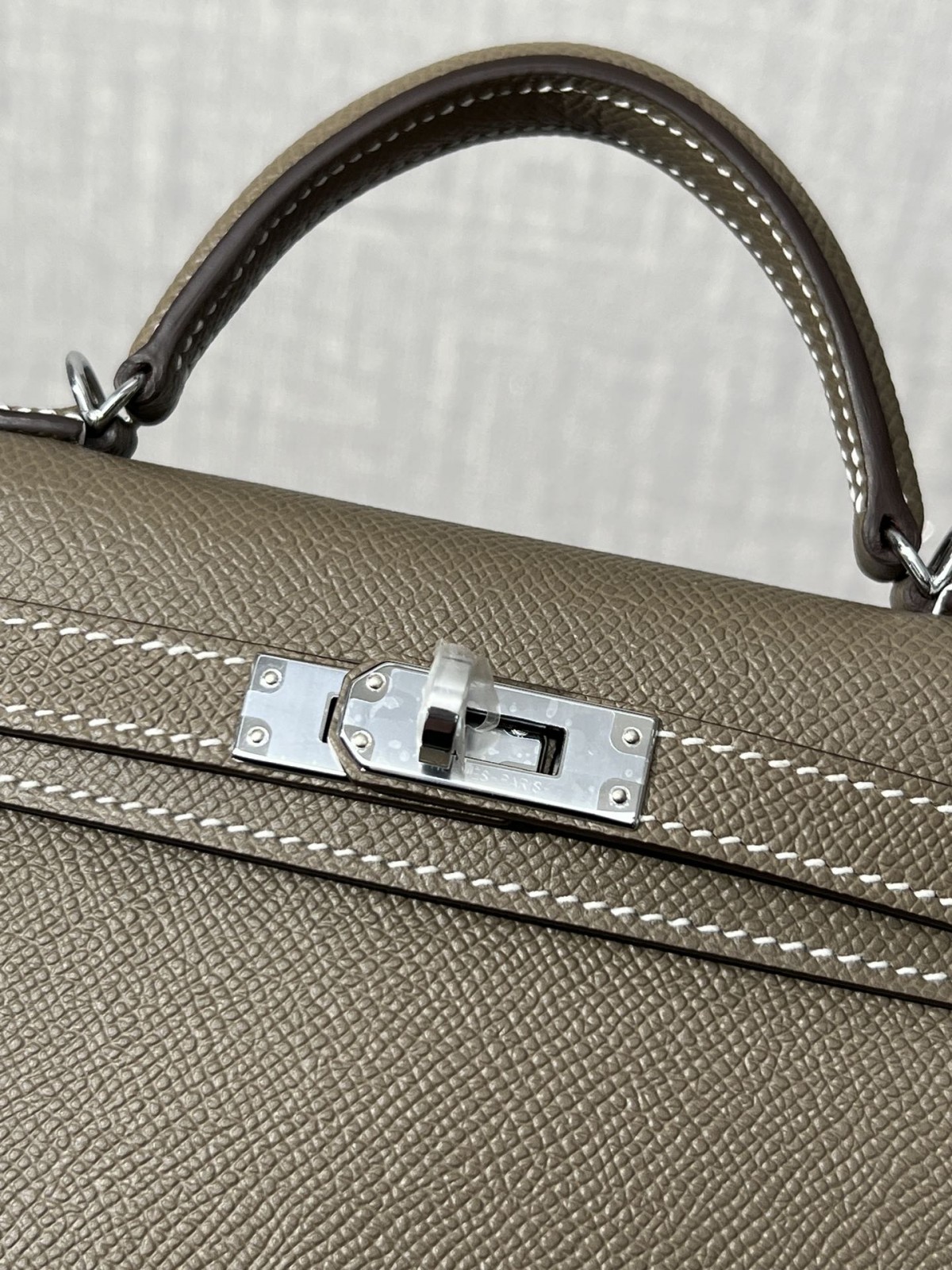 Shebag Hermes Mini Kelly 2 bag in grey togo leather (2024 Dec updated)-Best Quality Fake designer Bag Review, Replica designer bag ru Shebag Hermes Mini Kelly 2 bag in grey togo leather (2024 Dec updated)-Best Quality Fake designer Bag Review, Replica designer bag ru