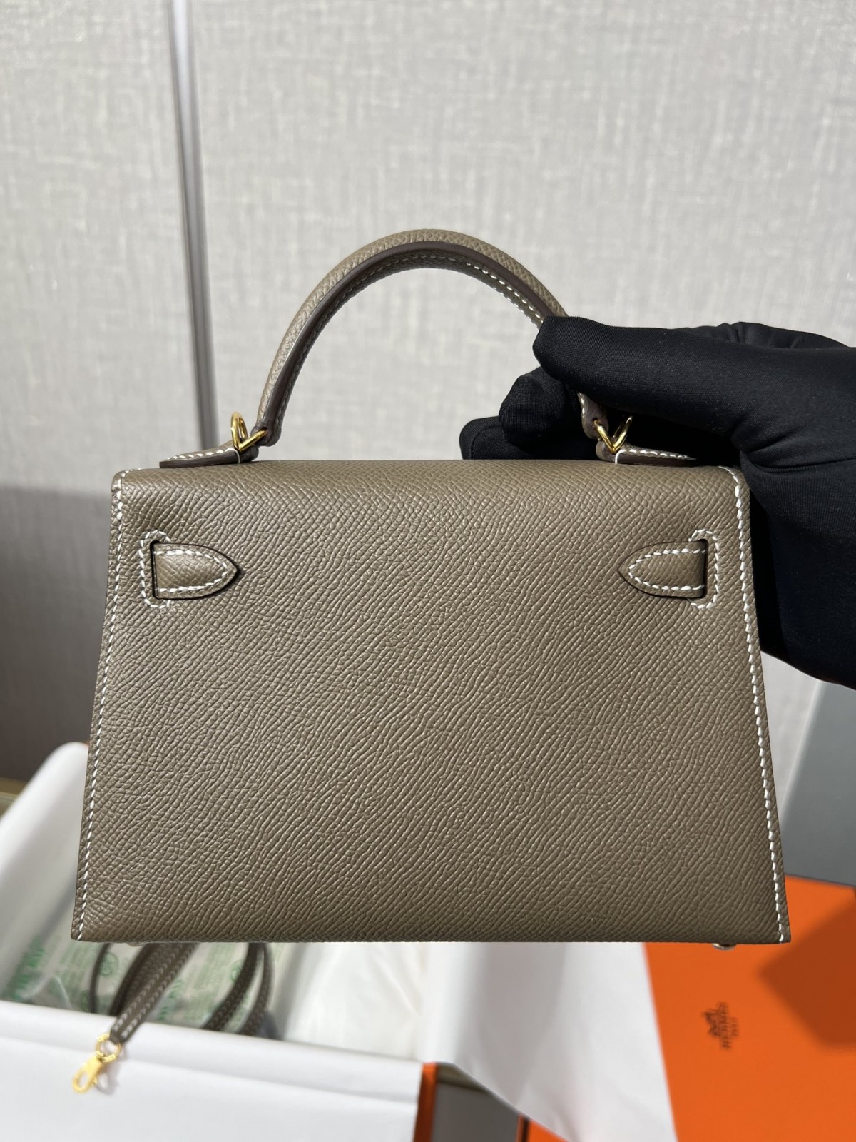 Shebag Hermes Mini Kelly 2 bag in grey togo leather (2024 Dec updated)-Best Quality Fake designer Bag Review, Replica designer bag ru Shebag Hermes Mini Kelly 2 bag in grey togo leather (2024 Dec updated)-Best Quality Fake designer Bag Review, Replica designer bag ru