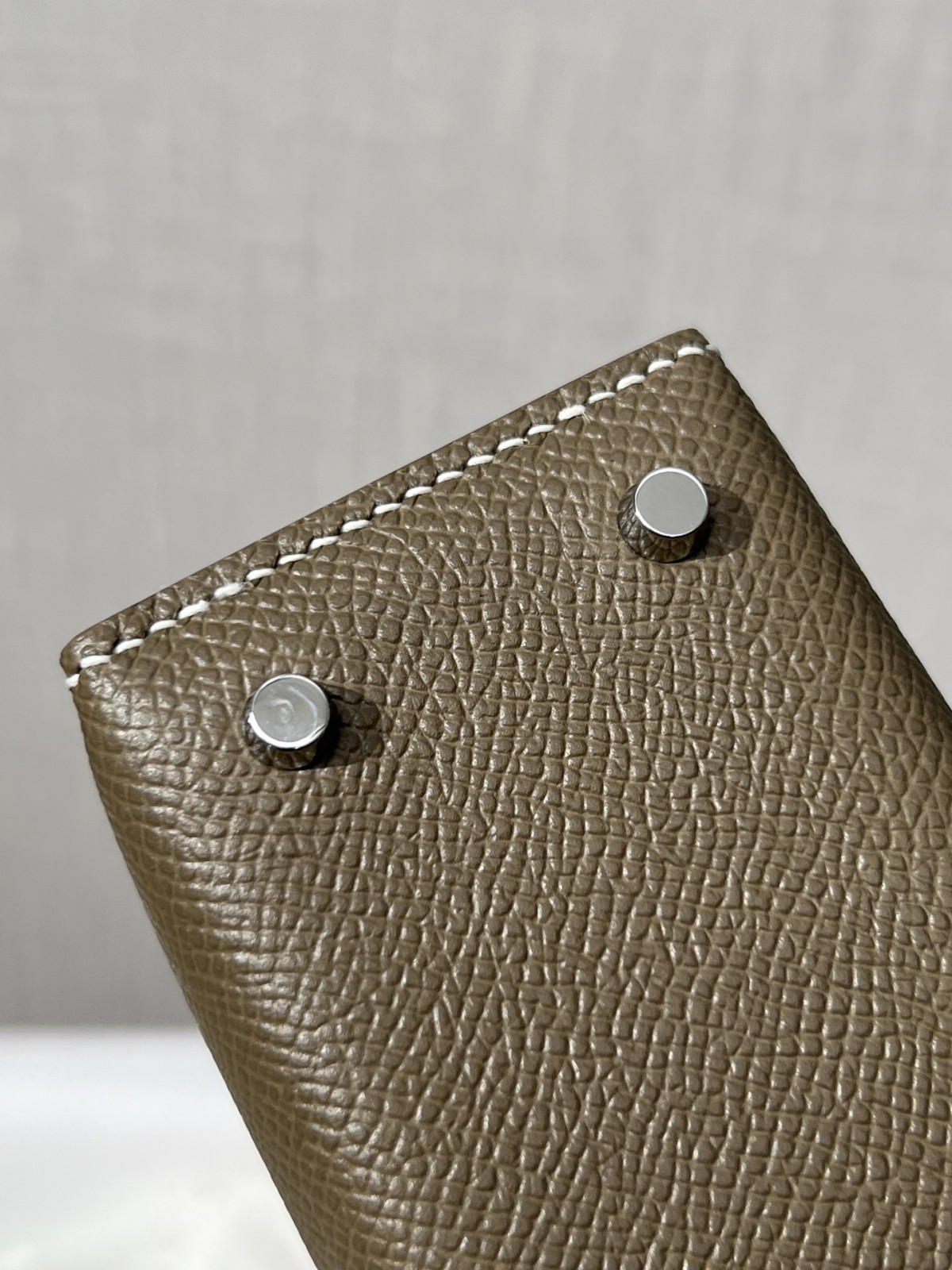 Shebag Hermes Mini Kelly 2 bag in grey togo leather (2024 Dec updated)-Best Quality Fake designer Bag Review, Replica designer bag ru Shebag Hermes Mini Kelly 2 bag in grey togo leather (2024 Dec updated)-Best Quality Fake designer Bag Review, Replica designer bag ru