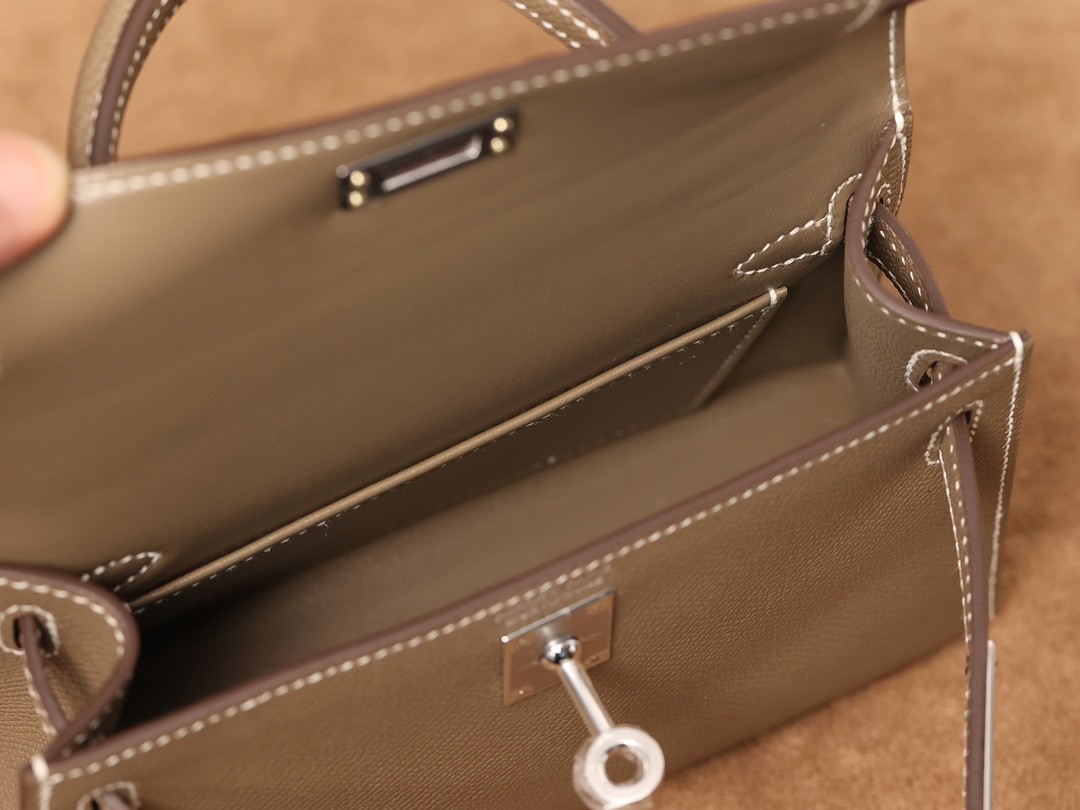 Shebag Hermes Mini Kelly 2 bag in grey togo leather (2024 Dec updated)-Best Quality Fake designer Bag Review, Replica designer bag ru Shebag Hermes Mini Kelly 2 bag in grey togo leather (2024 Dec updated)-Best Quality Fake designer Bag Review, Replica designer bag ru