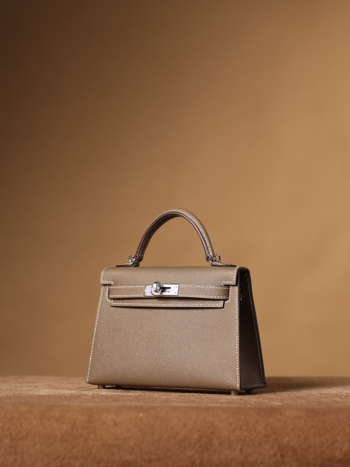 Shebag Hermes Mini Kelly 2 bag in grey togo leather (2024 Dec updated)-Best Quality Fake designer Bag Review, Replica designer bag ru Shebag Hermes Mini Kelly 2 bag in grey togo leather (2024 Dec updated)-Best Quality Fake designer Bag Review, Replica designer bag ru