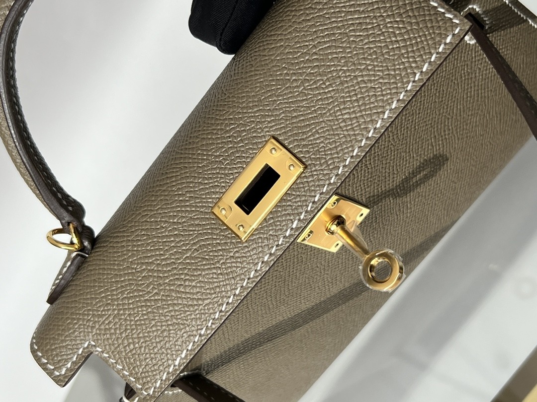 Shebag Hermes Mini Kelly 2 bag in grey togo leather (2024 Dec updated)-Best Quality Fake designer Bag Review, Replica designer bag ru Shebag Hermes Mini Kelly 2 bag in grey togo leather (2024 Dec updated)-Best Quality Fake designer Bag Review, Replica designer bag ru