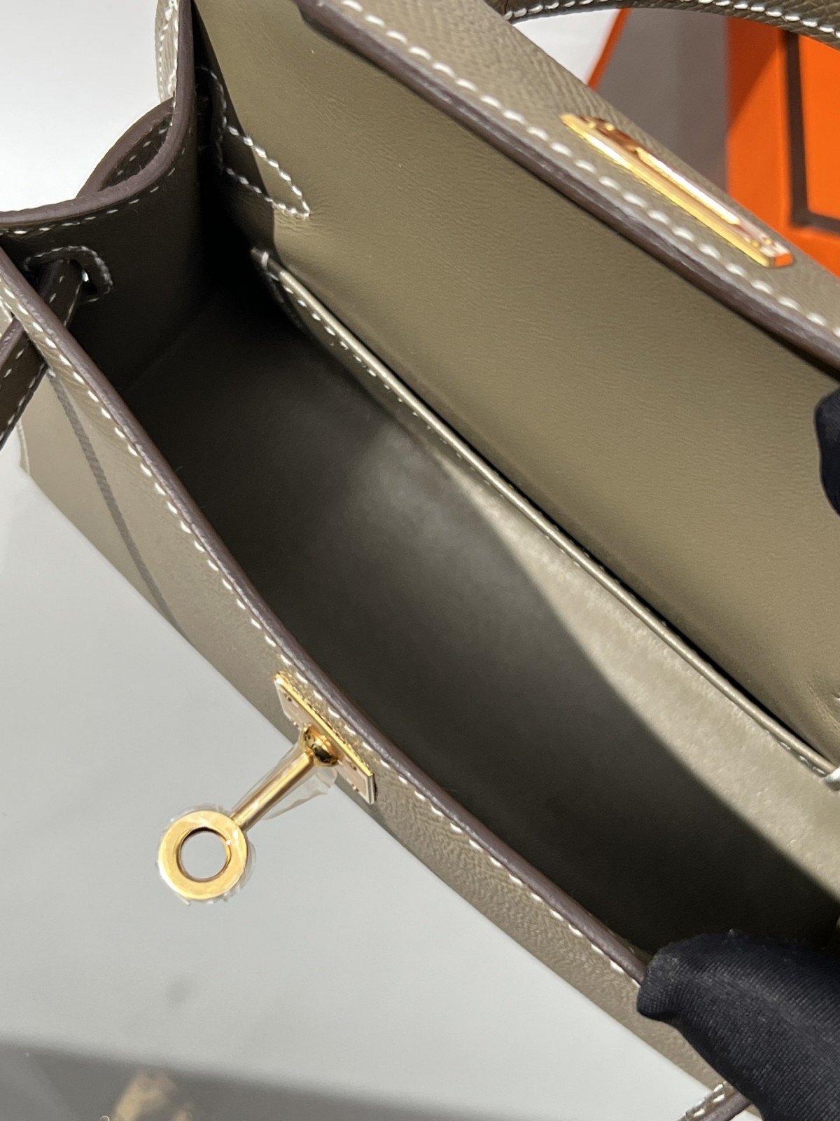 Shebag Hermes Mini Kelly 2 bag in grey togo leather (2024 Dec updated)-Best Quality Fake designer Bag Review, Replica designer bag ru Shebag Hermes Mini Kelly 2 bag in grey togo leather (2024 Dec updated)-Best Quality Fake designer Bag Review, Replica designer bag ru
