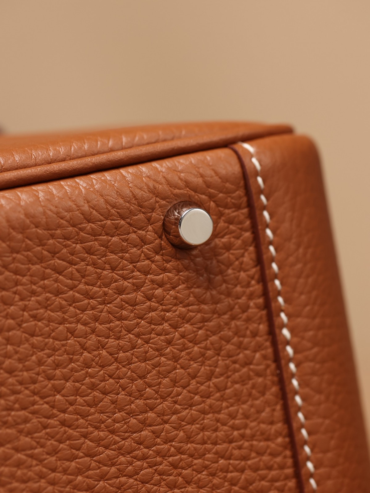 Shebag fully handmade Hermes Lindy 19 golden brown (2025 Jan updated)-Best Quality Fake designer Bag Review, Replica designer bag ru Shebag fully handmade Hermes Lindy 19 golden brown (2025 Jan updated)-Best Quality Fake designer Bag Review, Replica designer bag ru