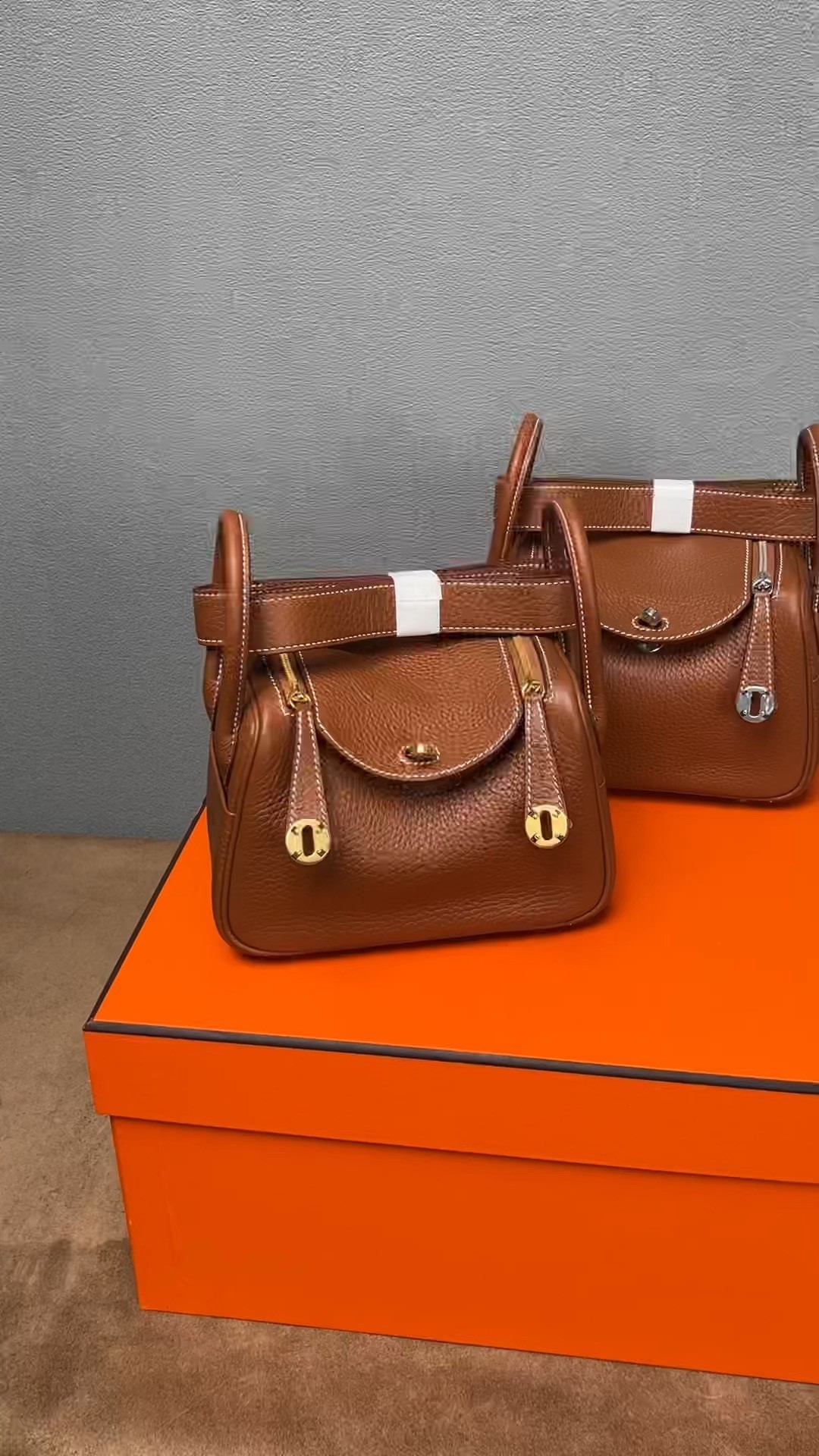 Shebag fully handmade Hermes Lindy 19 golden brown (2025 Jan updated)-Best Quality Fake designer Bag Review, Replica designer bag ru Shebag fully handmade Hermes Lindy 19 golden brown (2025 Jan updated)-Best Quality Fake designer Bag Review, Replica designer bag ru
