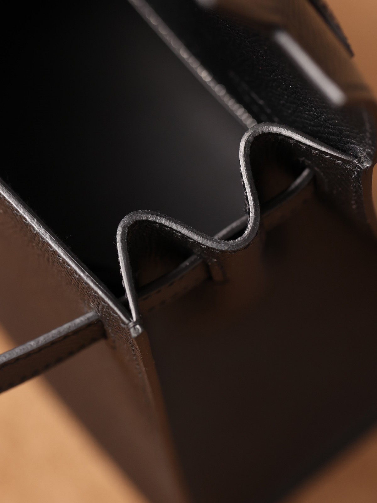 Shebag fully hand made Hermes Kelly 25 bag black epsom leather review (2025 Jan updated)-Best Quality Fake designer Bag Review, Replica designer bag ru Shebag fully hand made Hermes Kelly 25 bag black epsom leather review (2025 Jan updated)-Best Quality Fake designer Bag Review, Replica designer bag ru