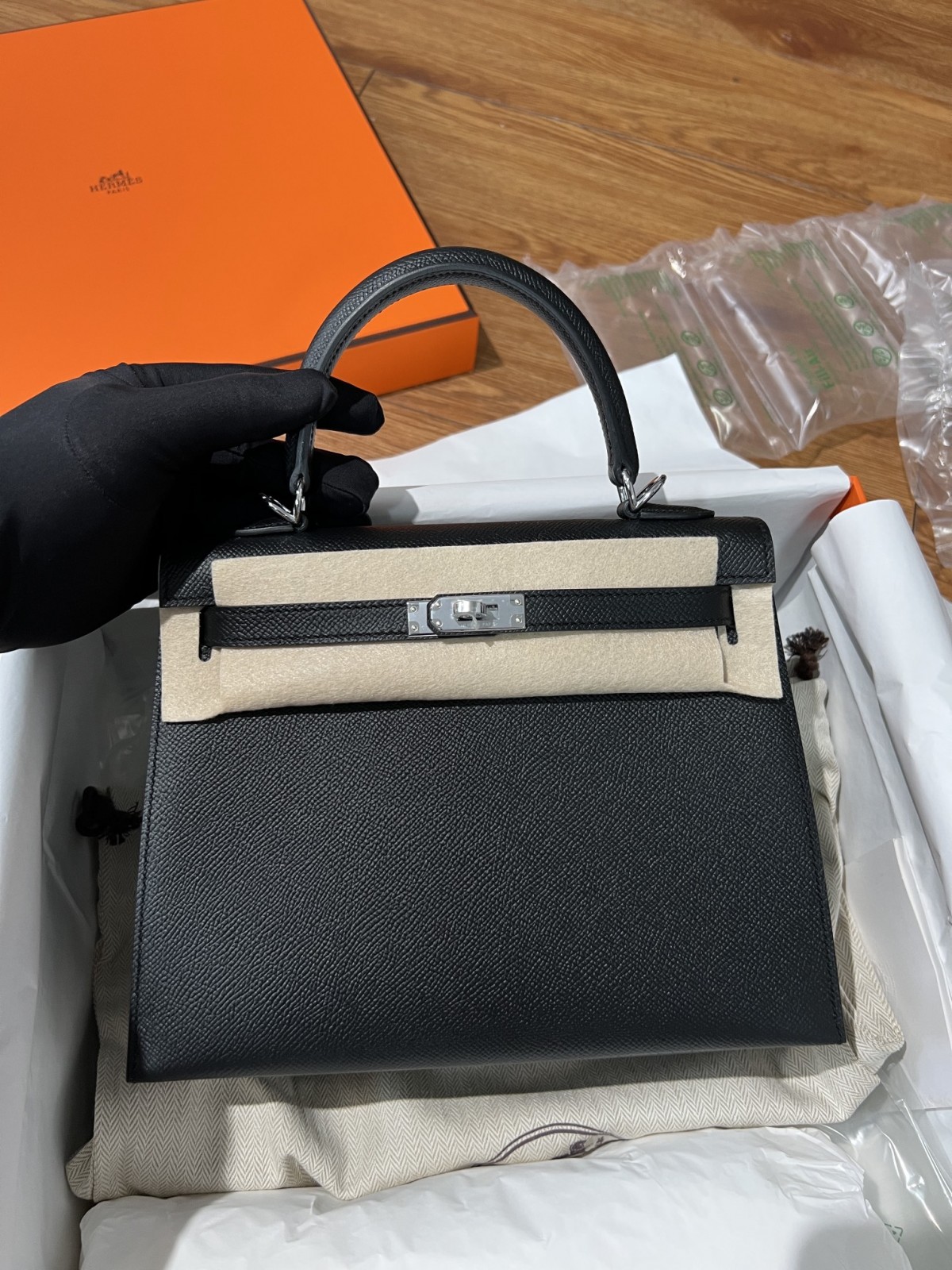 Shebag fully hand made Hermes Kelly 25 bag black epsom leather review (2025 Jan updated)-Best Quality Fake designer Bag Review, Replica designer bag ru Shebag fully hand made Hermes Kelly 25 bag black epsom leather review (2025 Jan updated)-Best Quality Fake designer Bag Review, Replica designer bag ru