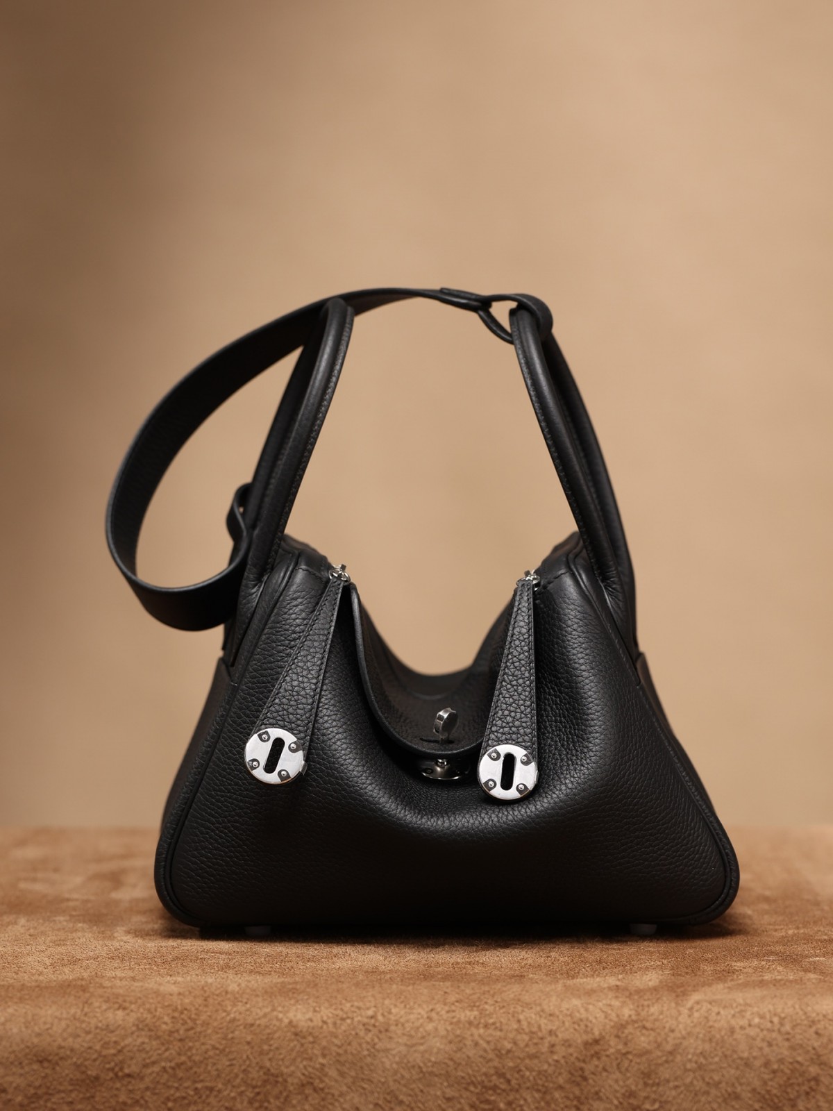 Shebag handmade Hermes Lindy 26 bag black togo review (2025 Jan updated)-Best Quality Fake designer Bag Review, Replica designer bag ru