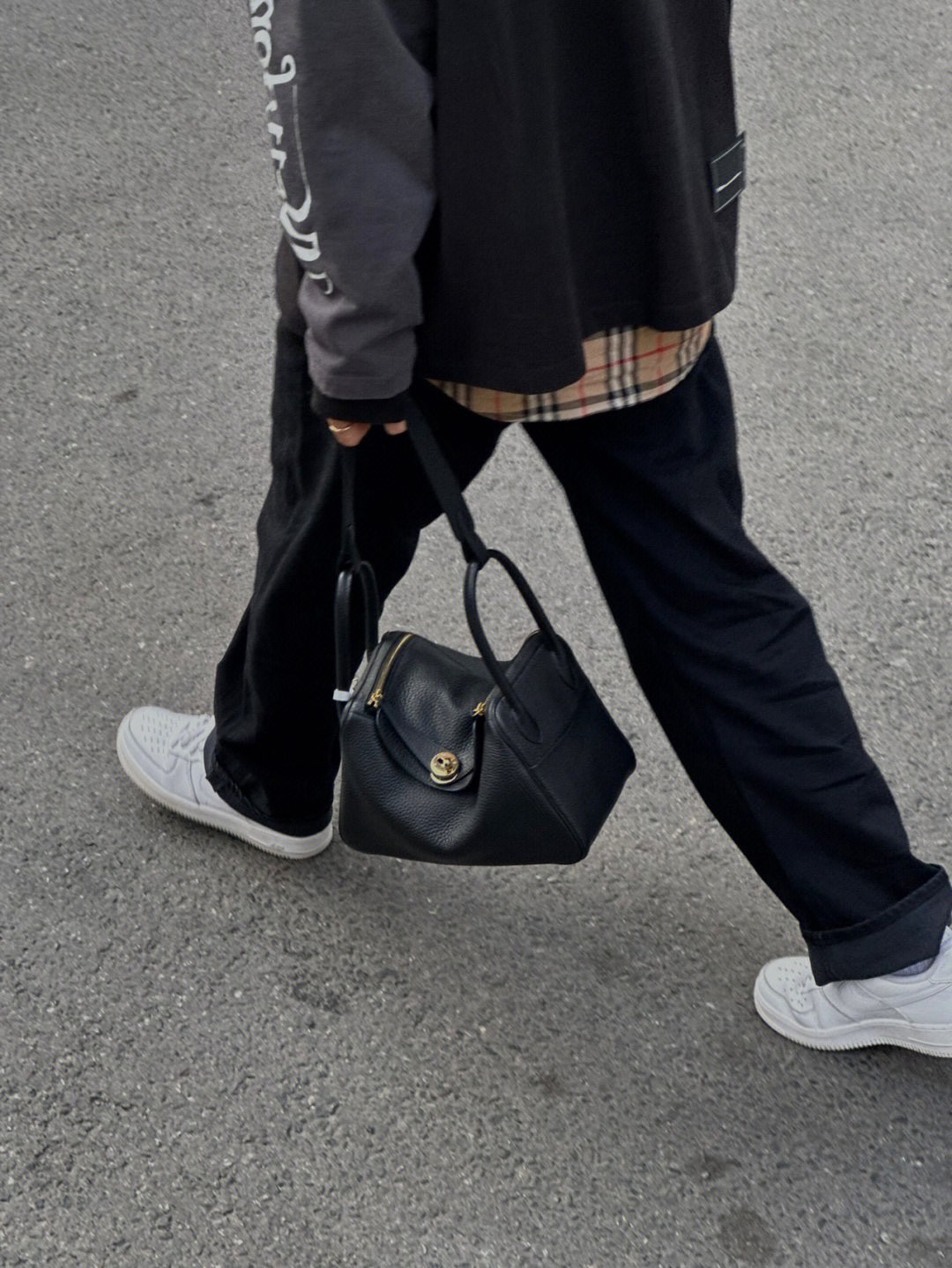 Shebag handmade Hermes Lindy 26 bag black togo review (2025 Jan updated)-Best Quality Fake designer Bag Review, Replica designer bag ru