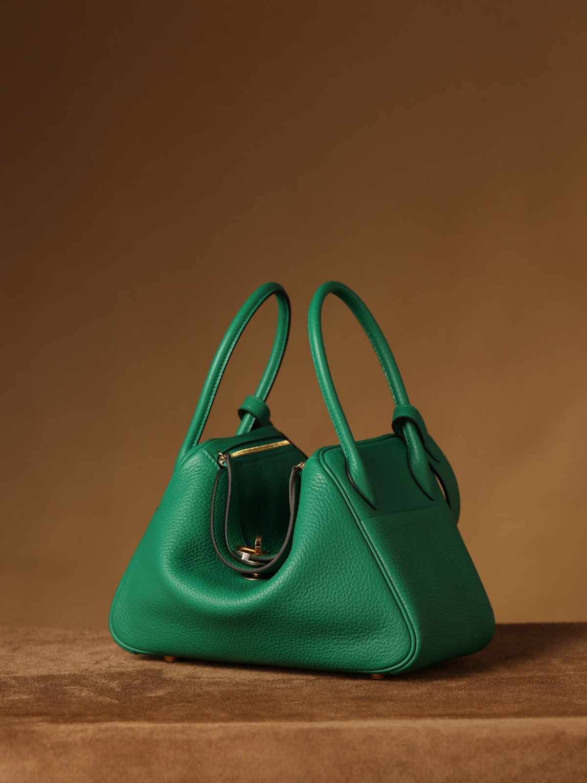 Shebag fully handmade Hermes Lindy 26 bag togo leather review(2025 Jan updated)-Best Quality Fake designer Bag Review, Replica designer bag ru Shebag fully handmade Hermes Lindy 26 bag togo leather review(2025 Jan updated)-Best Quality Fake designer Bag Review, Replica designer bag ru
