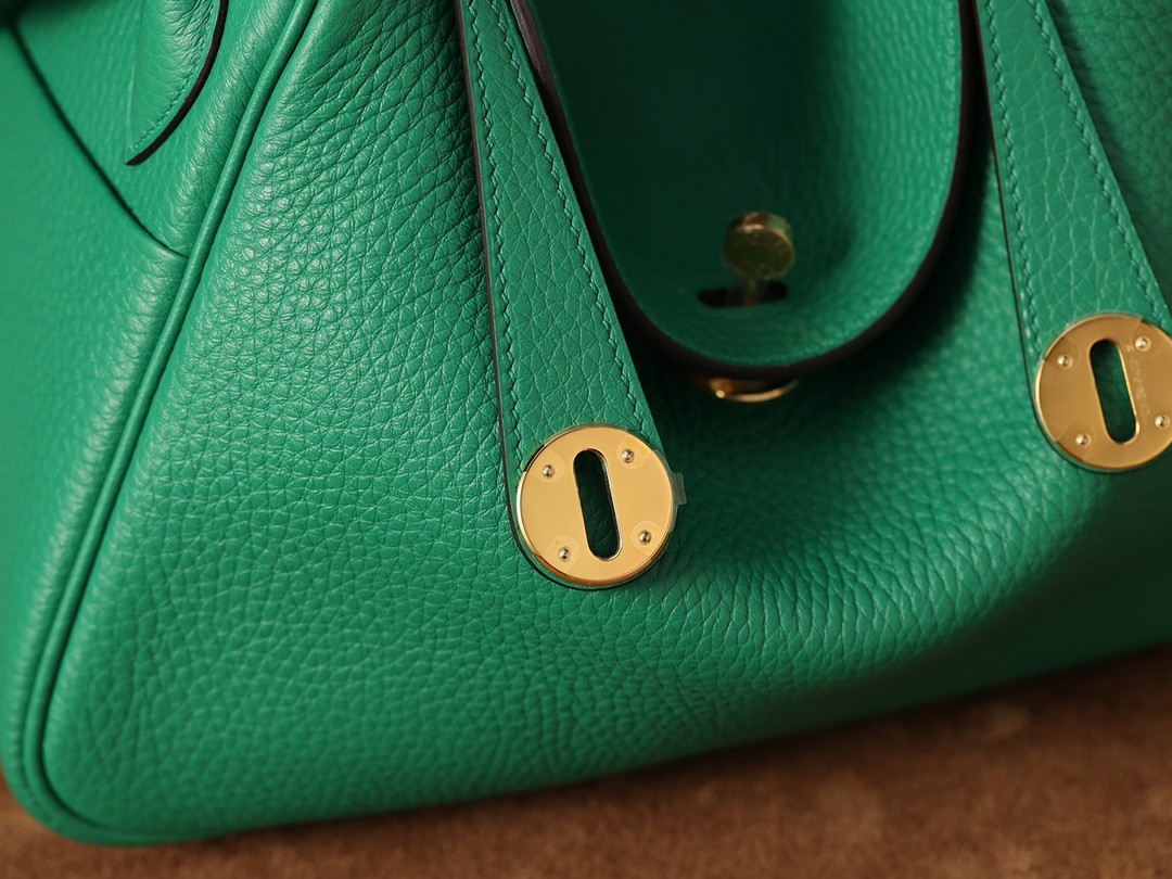 Shebag fully handmade Hermes Lindy 26 bag togo leather review(2025 Jan updated)-Best Quality Fake designer Bag Review, Replica designer bag ru Shebag fully handmade Hermes Lindy 26 bag togo leather review(2025 Jan updated)-Best Quality Fake designer Bag Review, Replica designer bag ru
