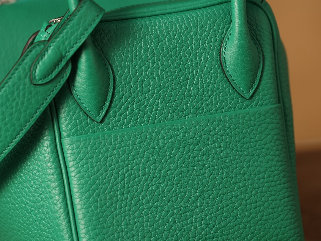 Shebag fully handmade Hermes Lindy 26 bag togo leather review(2025 Jan updated)-Best Quality Fake designer Bag Review, Replica designer bag ru Shebag fully handmade Hermes Lindy 26 bag togo leather review(2025 Jan updated)-Best Quality Fake designer Bag Review, Replica designer bag ru