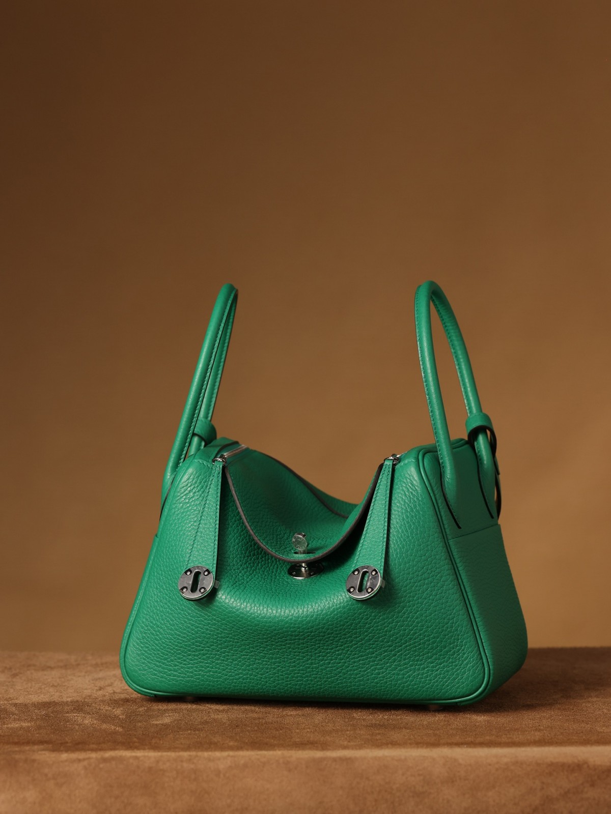 Shebag fully handmade Hermes Lindy 26 bag togo leather review(2025 Jan updated)-Best Quality Fake designer Bag Review, Replica designer bag ru Shebag fully handmade Hermes Lindy 26 bag togo leather review(2025 Jan updated)-Best Quality Fake designer Bag Review, Replica designer bag ru