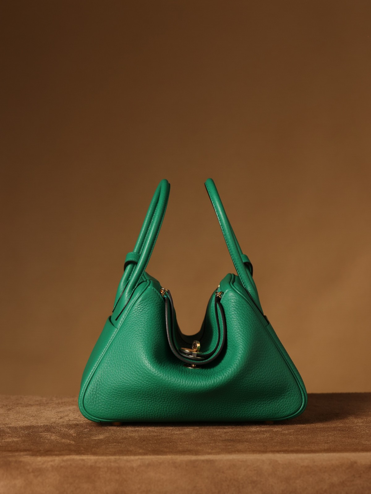 Shebag fully handmade Hermes Lindy 26 bag togo leather review(2025 Jan updated)-Best Quality Fake designer Bag Review, Replica designer bag ru Shebag fully handmade Hermes Lindy 26 bag togo leather review(2025 Jan updated)-Best Quality Fake designer Bag Review, Replica designer bag ru