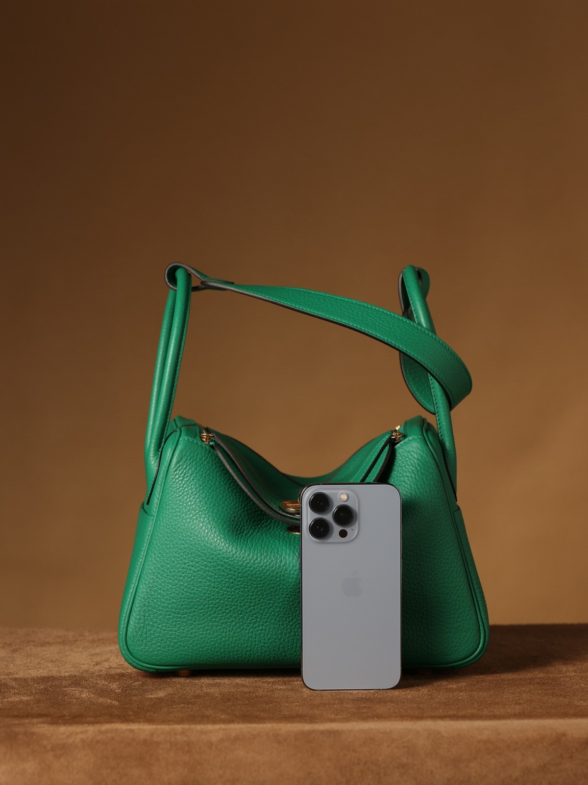 Shebag fully handmade Hermes Lindy 26 bag togo leather review(2025 Jan updated)-Best Quality Fake designer Bag Review, Replica designer bag ru Shebag fully handmade Hermes Lindy 26 bag togo leather review(2025 Jan updated)-Best Quality Fake designer Bag Review, Replica designer bag ru