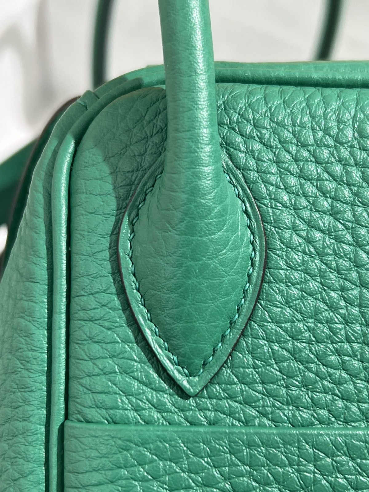 Shebag fully handmade Hermes Lindy 26 bag togo leather review(2025 Jan updated)-Best Quality Fake designer Bag Review, Replica designer bag ru Shebag fully handmade Hermes Lindy 26 bag togo leather review(2025 Jan updated)-Best Quality Fake designer Bag Review, Replica designer bag ru