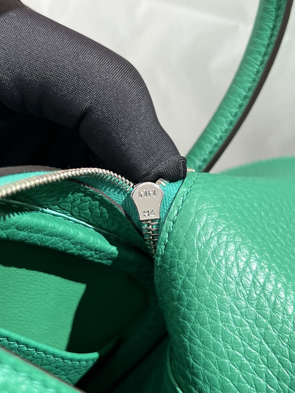 Shebag fully handmade Hermes Lindy 26 bag togo leather review(2025 Jan updated)-Best Quality Fake designer Bag Review, Replica designer bag ru Shebag fully handmade Hermes Lindy 26 bag togo leather review(2025 Jan updated)-Best Quality Fake designer Bag Review, Replica designer bag ru