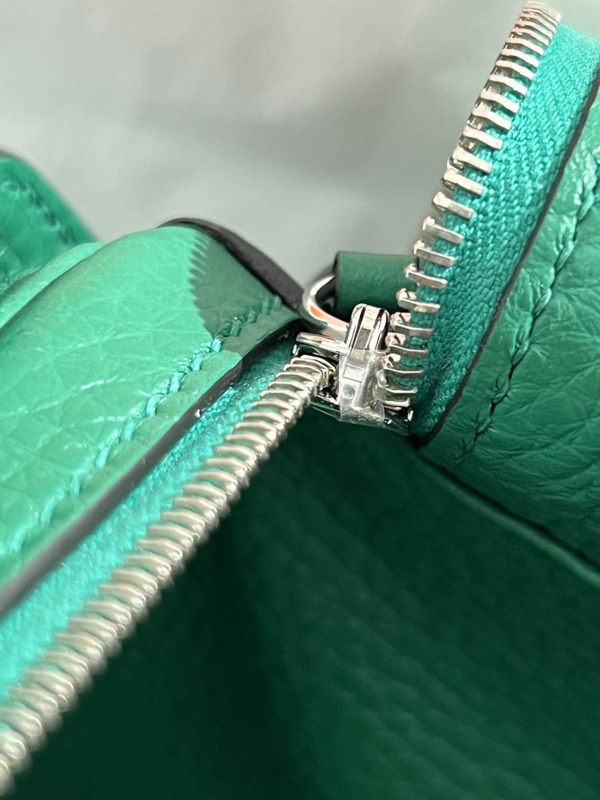 Shebag fully handmade Hermes Lindy 26 bag togo leather review(2025 Jan updated)-Best Quality Fake designer Bag Review, Replica designer bag ru Shebag fully handmade Hermes Lindy 26 bag togo leather review(2025 Jan updated)-Best Quality Fake designer Bag Review, Replica designer bag ru