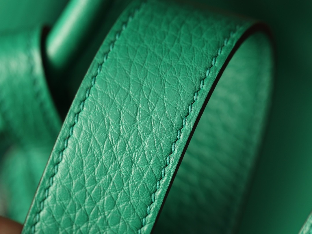 Shebag fully handmade Hermes Lindy 26 bag togo leather review(2025 Jan updated)-Best Quality Fake designer Bag Review, Replica designer bag ru Shebag fully handmade Hermes Lindy 26 bag togo leather review(2025 Jan updated)-Best Quality Fake designer Bag Review, Replica designer bag ru