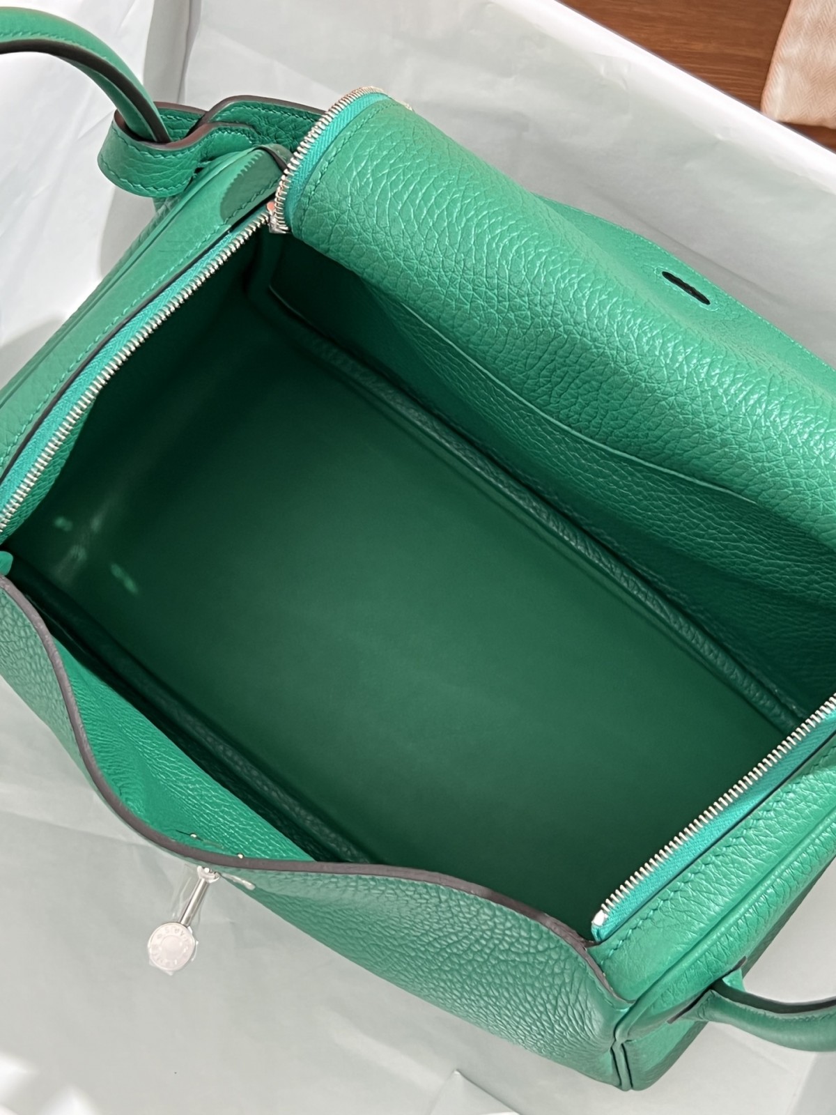 Shebag fully handmade Hermes Lindy 26 bag togo leather review(2025 Jan updated)-Best Quality Fake designer Bag Review, Replica designer bag ru Shebag fully handmade Hermes Lindy 26 bag togo leather review(2025 Jan updated)-Best Quality Fake designer Bag Review, Replica designer bag ru