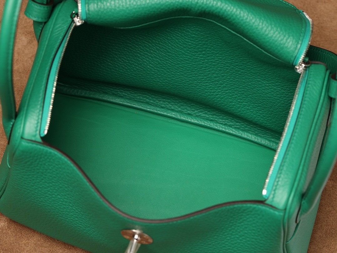 Shebag fully handmade Hermes Lindy 26 bag togo leather review(2025 Jan updated)-Best Quality Fake designer Bag Review, Replica designer bag ru Shebag fully handmade Hermes Lindy 26 bag togo leather review(2025 Jan updated)-Best Quality Fake designer Bag Review, Replica designer bag ru
