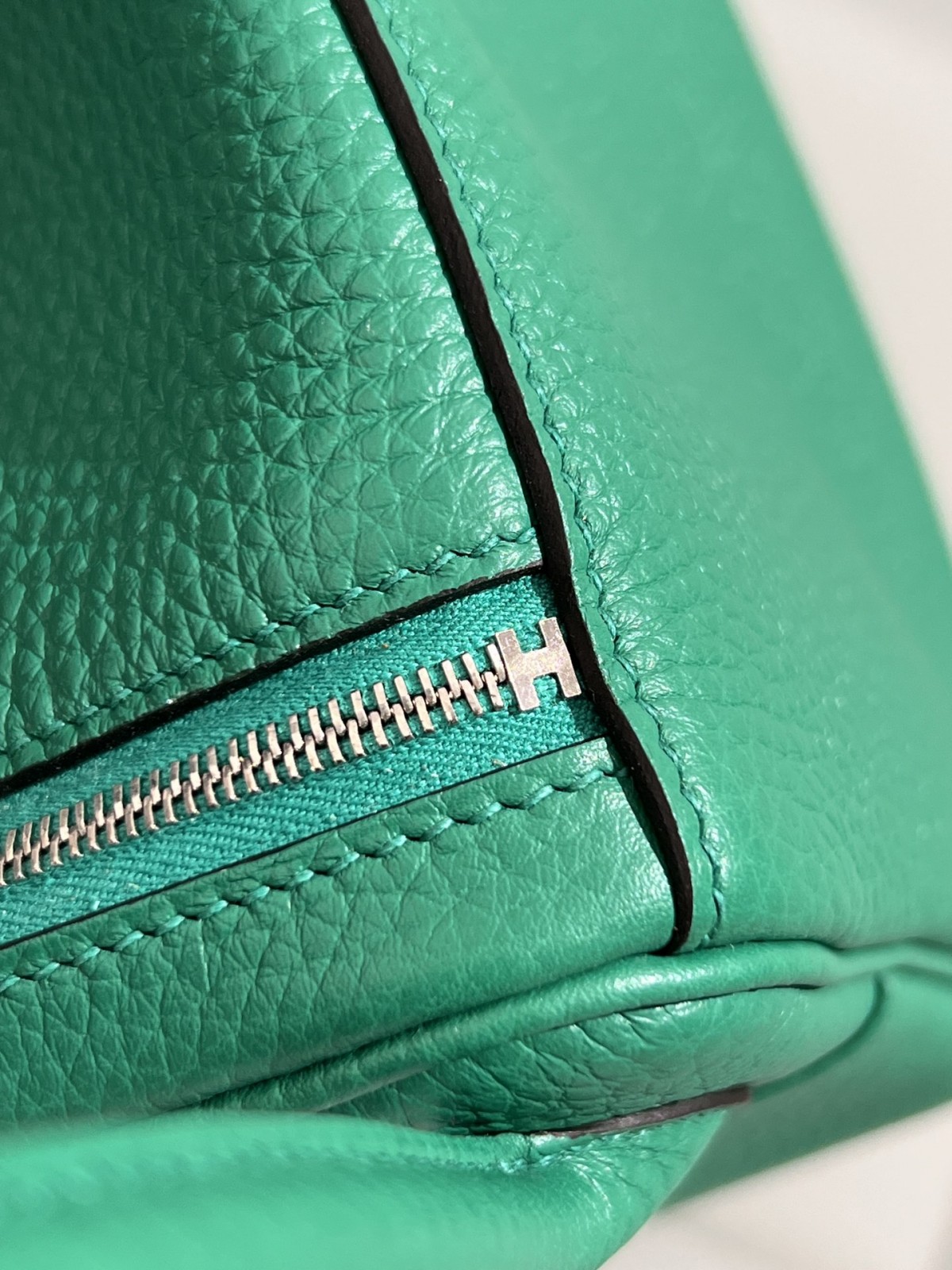 Shebag fully handmade Hermes Lindy 26 bag togo leather review(2025 Jan updated)-Best Quality Fake designer Bag Review, Replica designer bag ru Shebag fully handmade Hermes Lindy 26 bag togo leather review(2025 Jan updated)-Best Quality Fake designer Bag Review, Replica designer bag ru