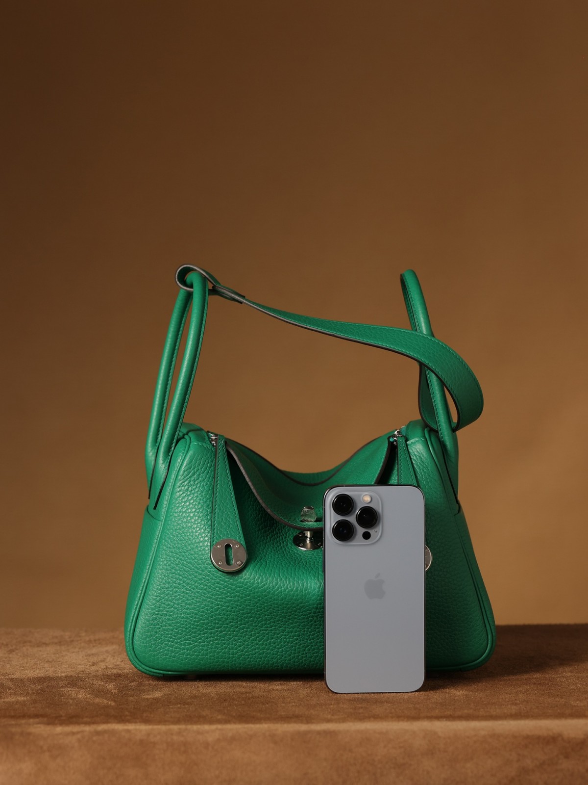 Shebag fully handmade Hermes Lindy 26 bag togo leather review(2025 Jan updated)-Best Quality Fake designer Bag Review, Replica designer bag ru Shebag fully handmade Hermes Lindy 26 bag togo leather review(2025 Jan updated)-Best Quality Fake designer Bag Review, Replica designer bag ru