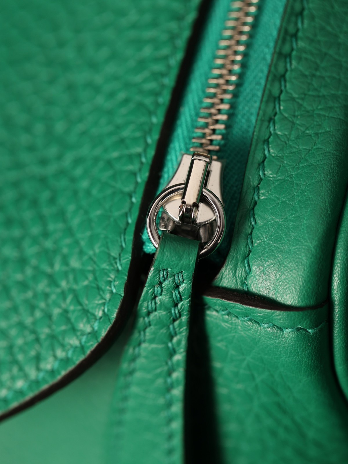 Shebag fully handmade Hermes Lindy 26 bag togo leather review(2025 Jan updated)-Best Quality Fake designer Bag Review, Replica designer bag ru Shebag fully handmade Hermes Lindy 26 bag togo leather review(2025 Jan updated)-Best Quality Fake designer Bag Review, Replica designer bag ru
