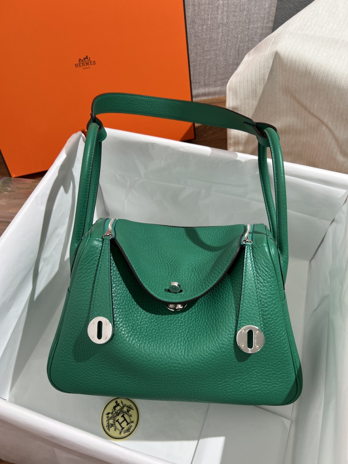 Shebag fully handmade Hermes Lindy 26 bag togo leather review(2025 Jan updated)-Best Quality Fake designer Bag Review, Replica designer bag ru Shebag fully handmade Hermes Lindy 26 bag togo leather review(2025 Jan updated)-Best Quality Fake designer Bag Review, Replica designer bag ru