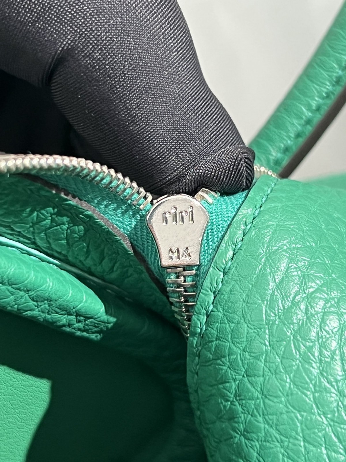 Shebag fully handmade Hermes Lindy 26 bag togo leather review(2025 Jan updated)-Best Quality Fake designer Bag Review, Replica designer bag ru Shebag fully handmade Hermes Lindy 26 bag togo leather review(2025 Jan updated)-Best Quality Fake designer Bag Review, Replica designer bag ru