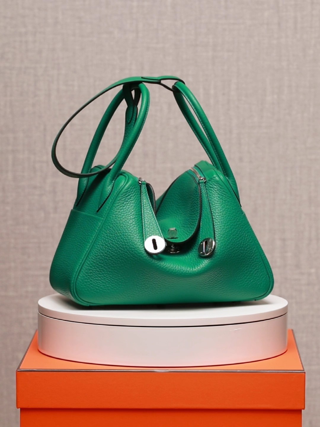 Shebag fully handmade Hermes Lindy 26 bag togo leather review(2025 Jan updated)-Best Quality Fake designer Bag Review, Replica designer bag ru Shebag fully handmade Hermes Lindy 26 bag togo leather review(2025 Jan updated)-Best Quality Fake designer Bag Review, Replica designer bag ru