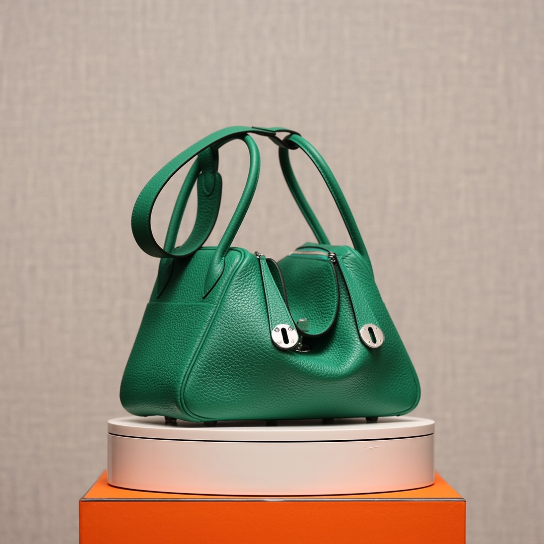 Shebag fully handmade Hermes Lindy 26 bag togo leather review(2025 Jan updated)-Best Quality Fake designer Bag Review, Replica designer bag ru Shebag fully handmade Hermes Lindy 26 bag togo leather review(2025 Jan updated)-Best Quality Fake designer Bag Review, Replica designer bag ru